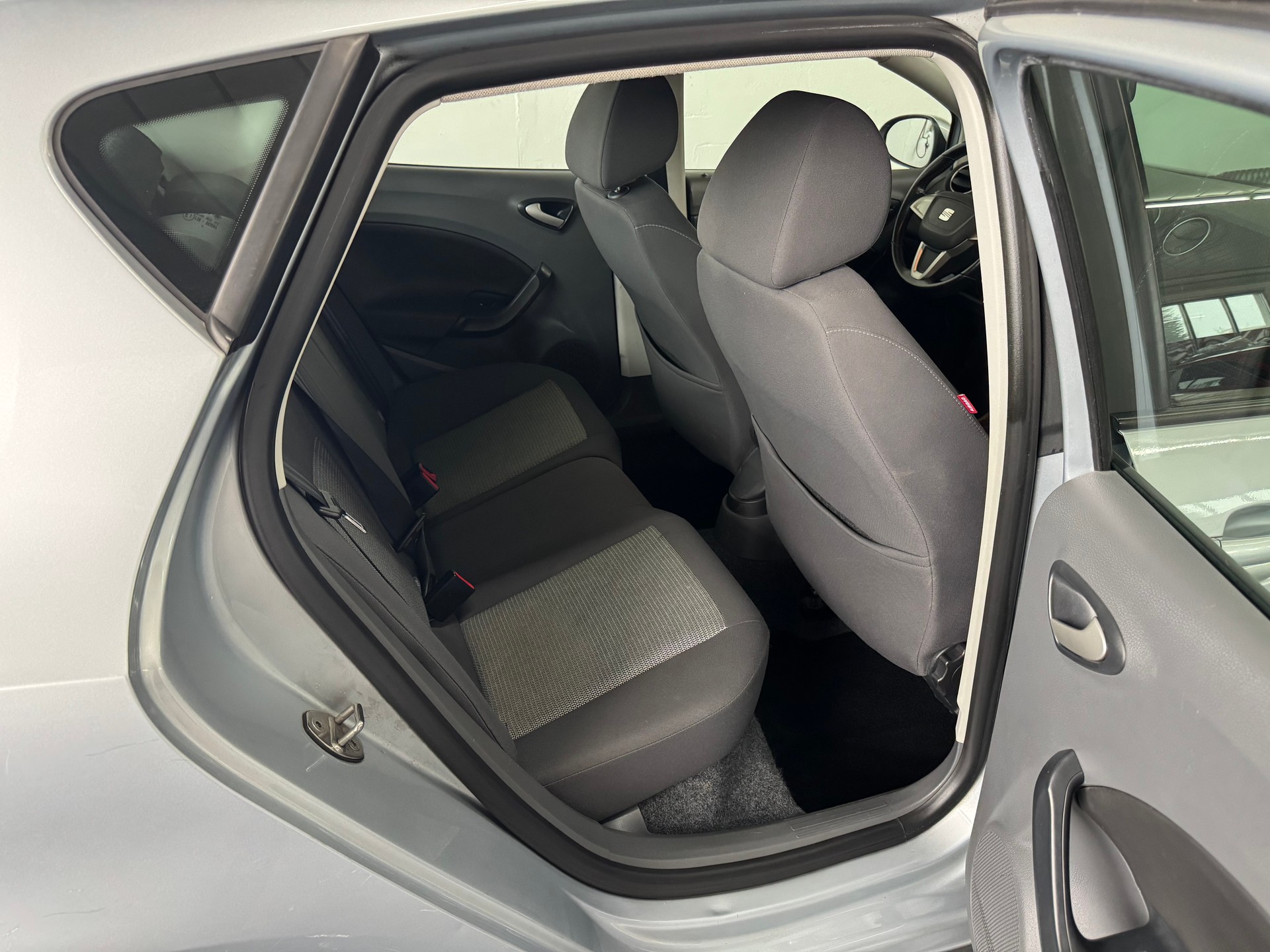 SEAT Ibiza 1.9 TDI Style-image-19