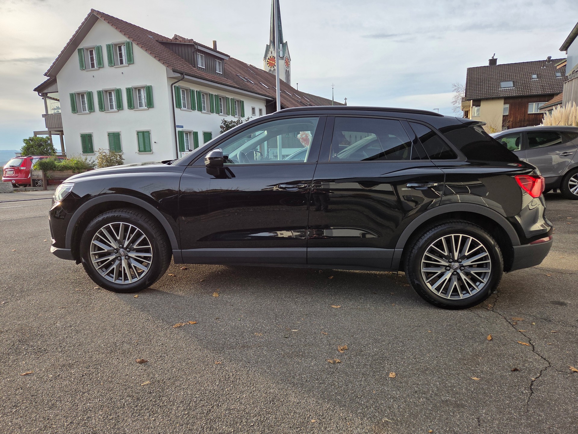 AUDI Q3 35 TFSI S line S-tronic-image-6