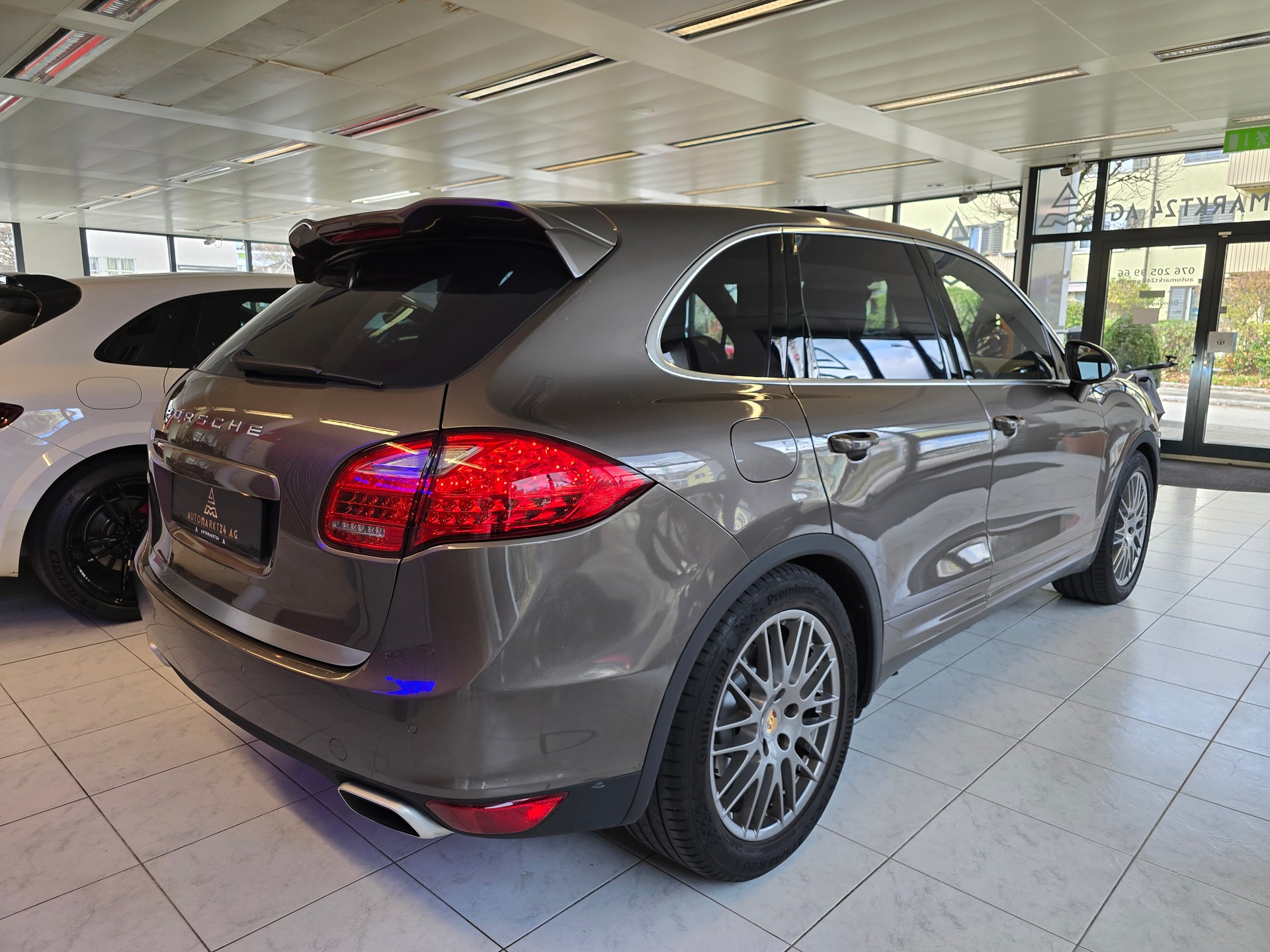 PORSCHE Cayenne 3.0 V6 TDI VOLLAUSSTATTUNG-image-15