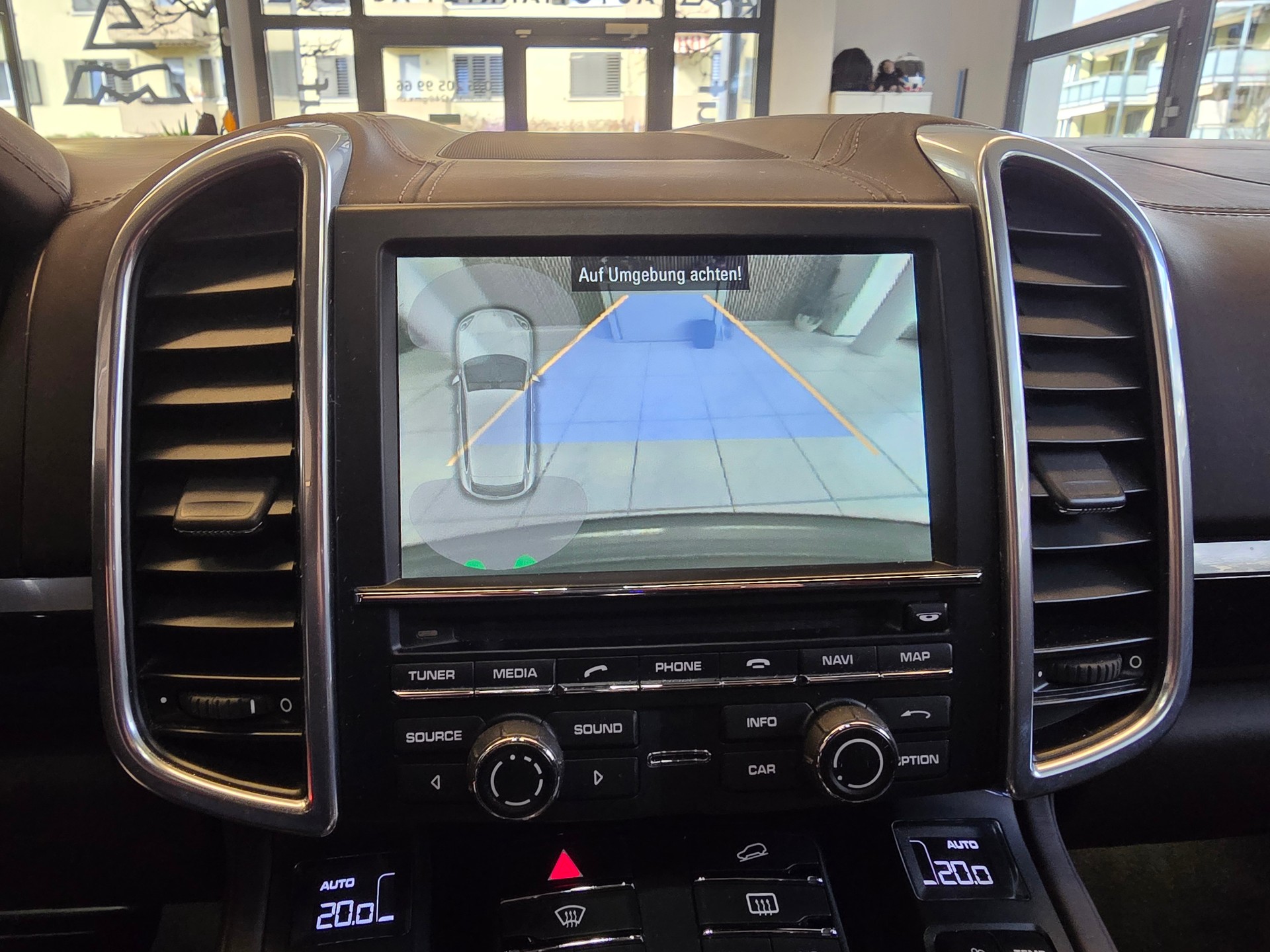 PORSCHE Cayenne 3.0 V6 TDI VOLLAUSSTATTUNG-image-9