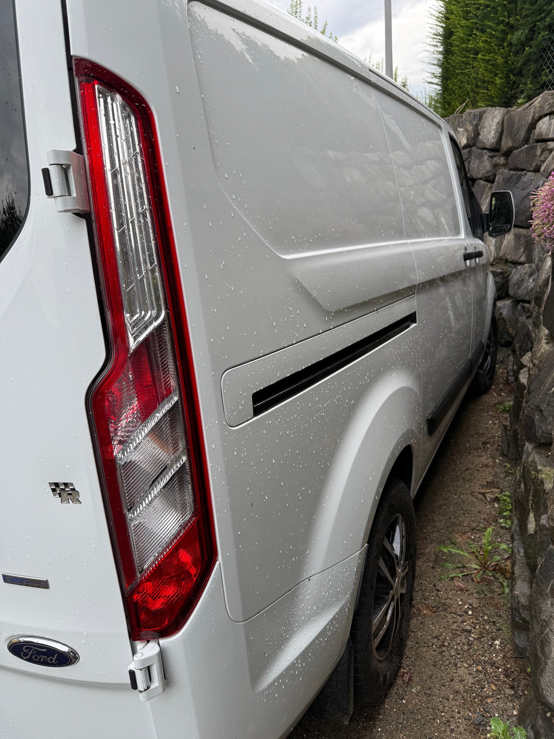 FORD Transit Custom Van 280 L1H1 Ambiente-image-2