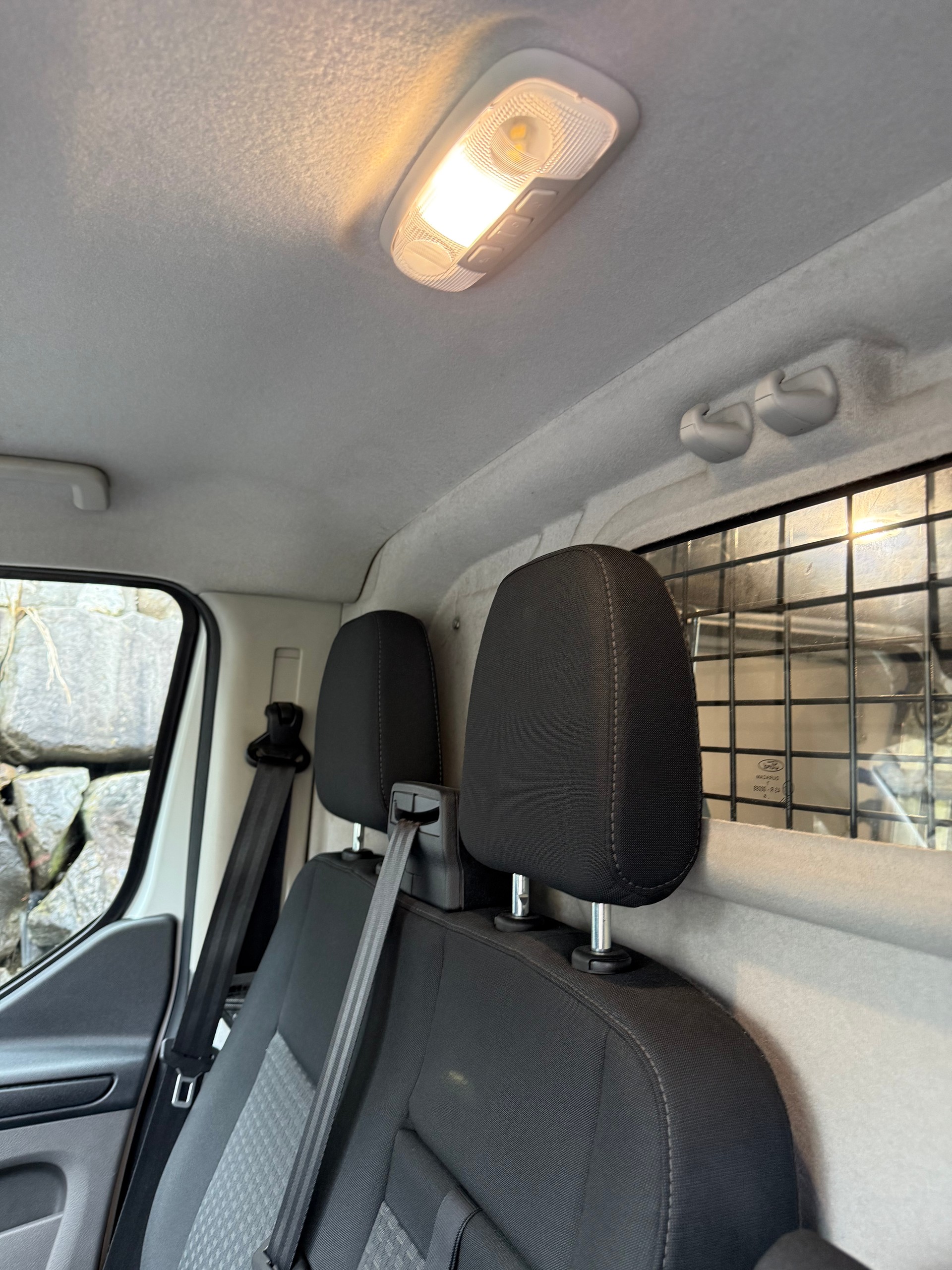 FORD Transit Custom Van 280 L1H1 Ambiente-image-9