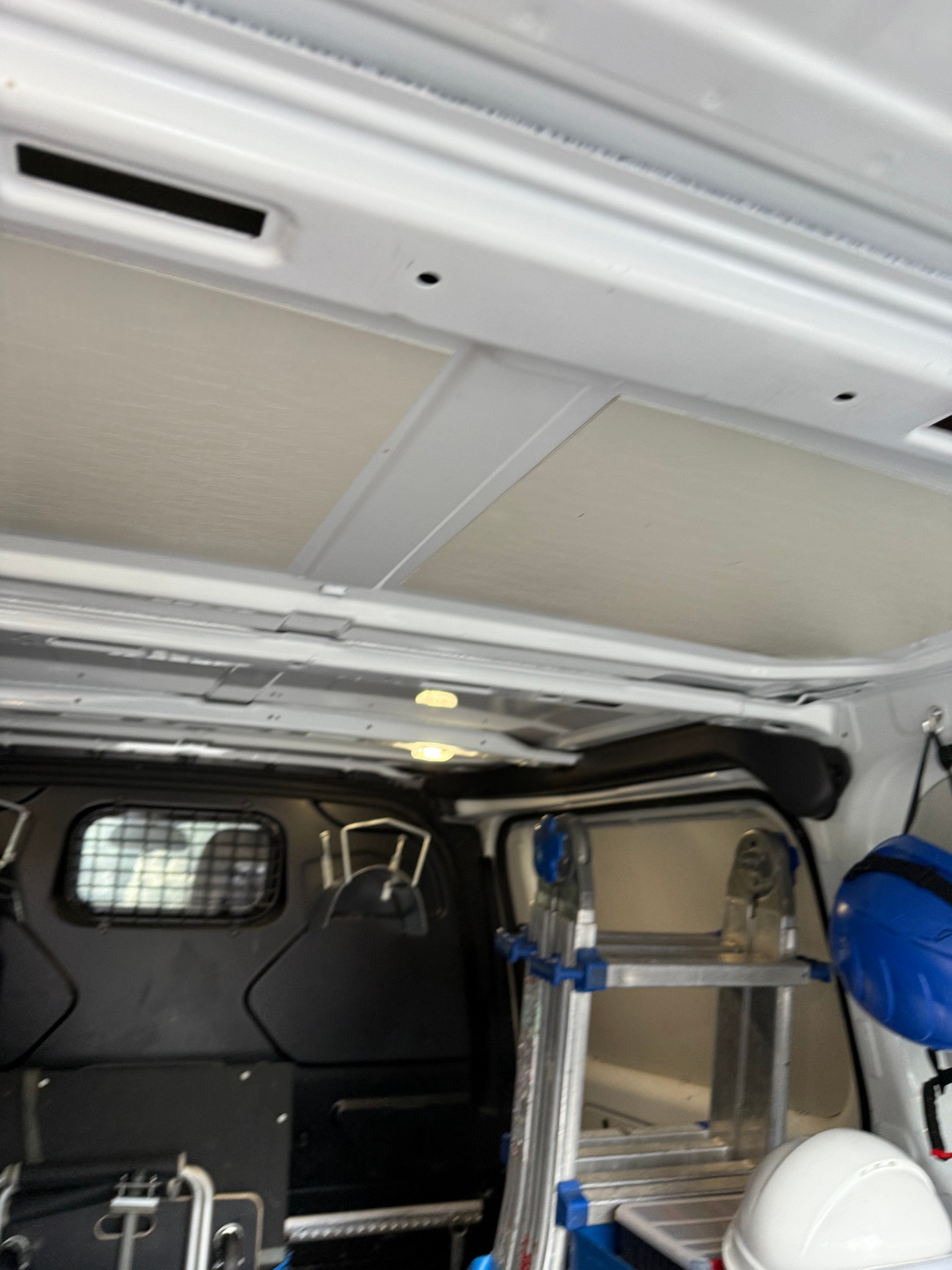 FORD Transit Custom Van 280 L1H1 Ambiente-image-5