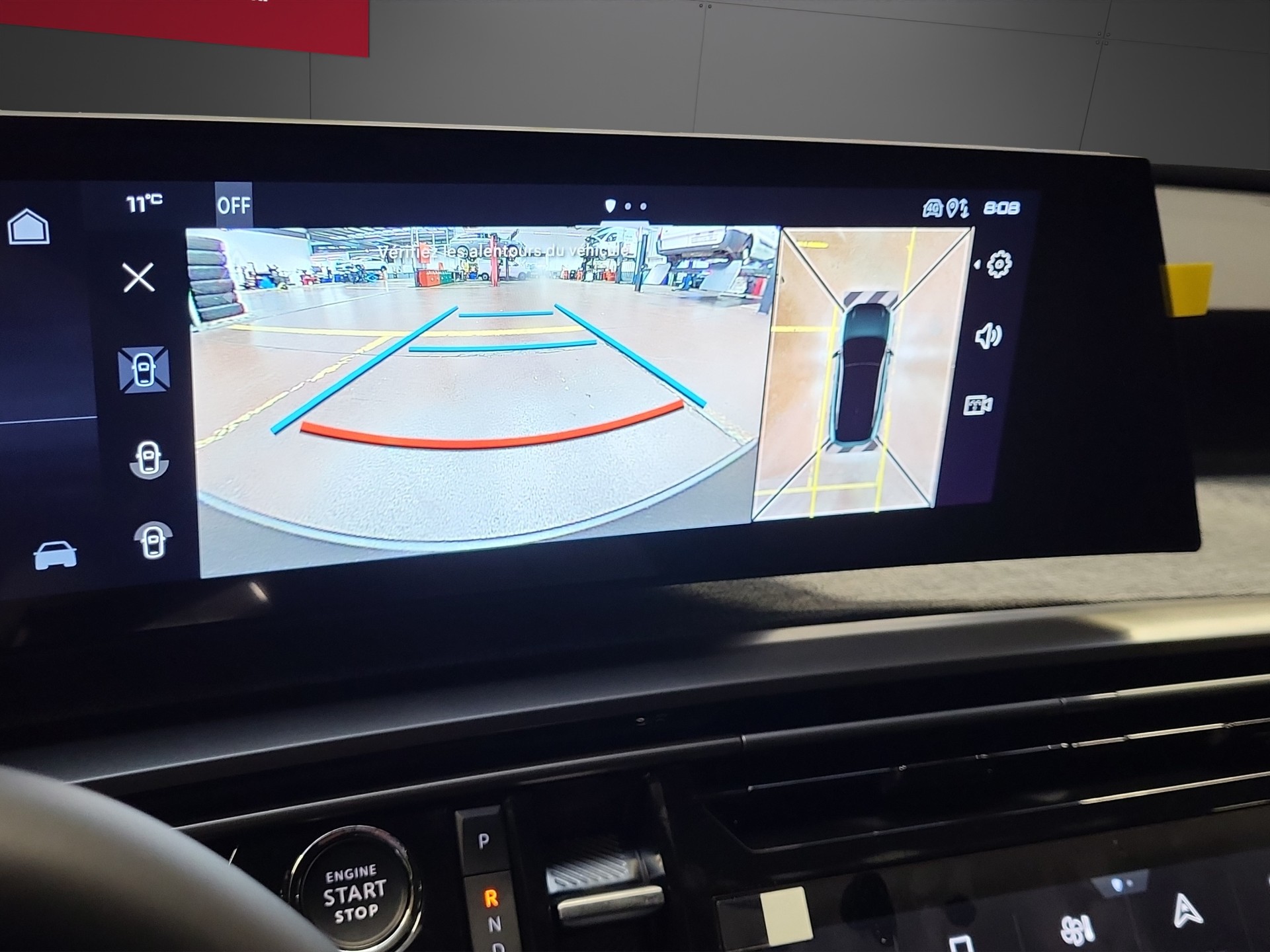 PEUGEOT 3008 1.2 MHEV Allure Premium-image-8