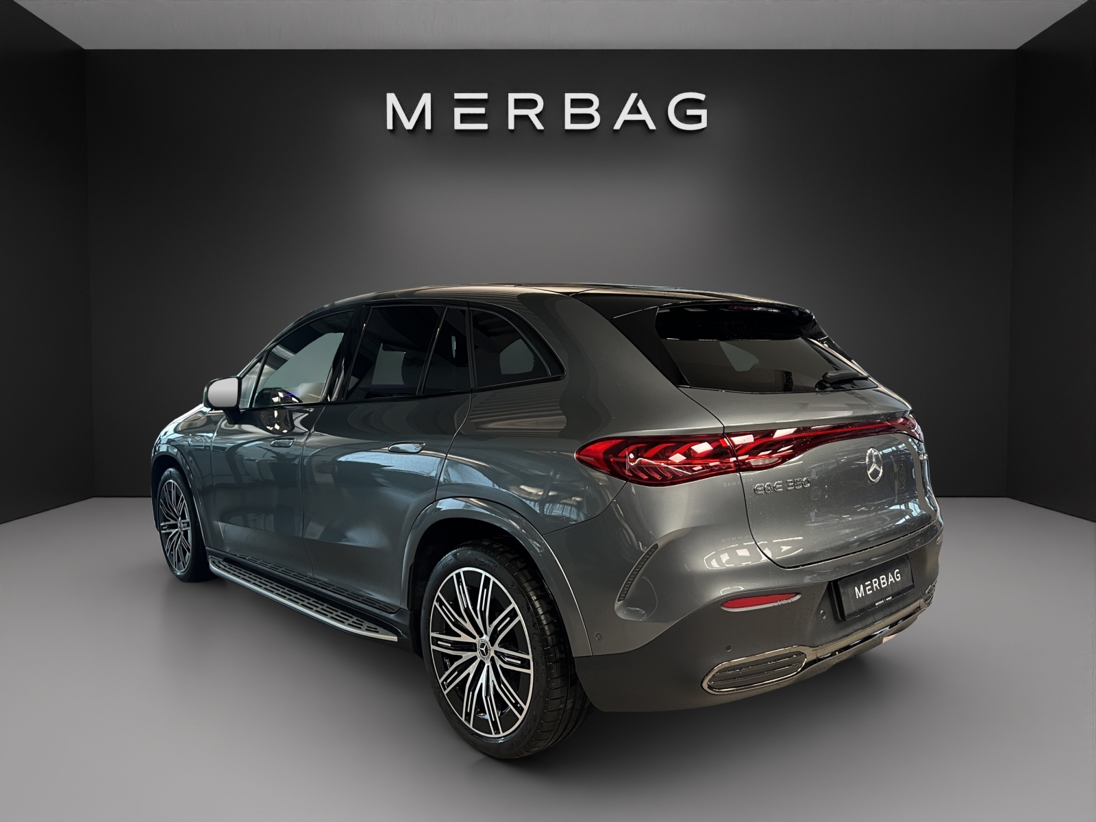 MERCEDES-BENZ EQE SUV 350 4 M Ecellence AMG Line-image-3
