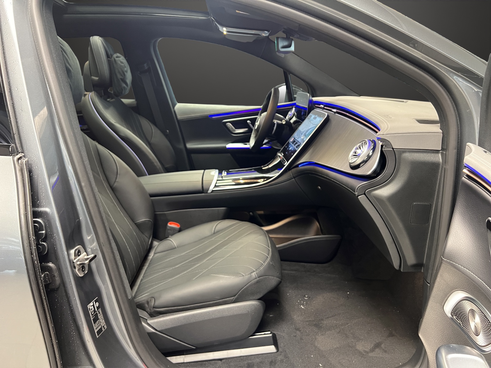MERCEDES-BENZ EQE SUV 350 4 M Ecellence AMG Line-image-10