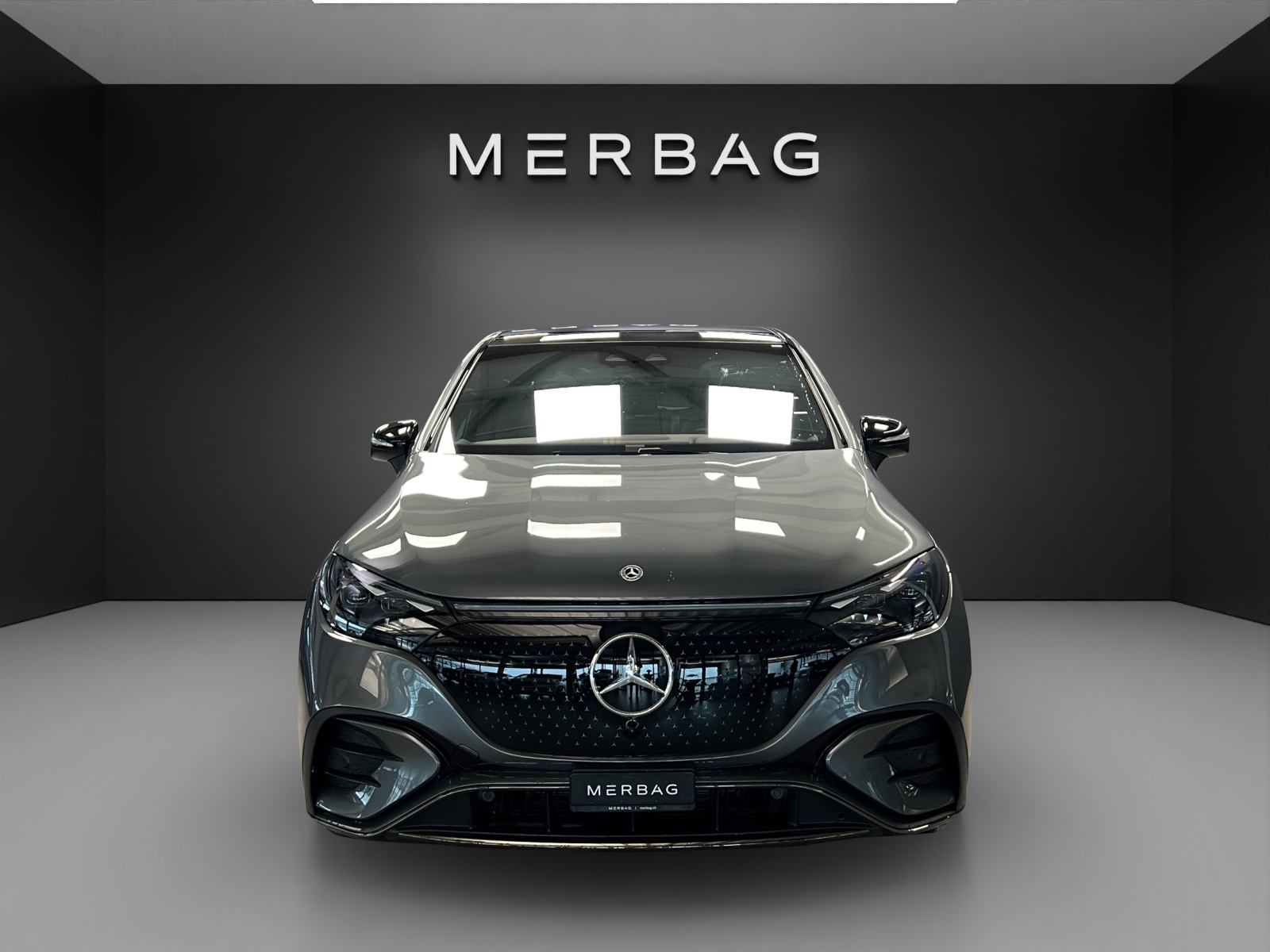 MERCEDES-BENZ EQE SUV 350 4 M Ecellence AMG Line-image-2