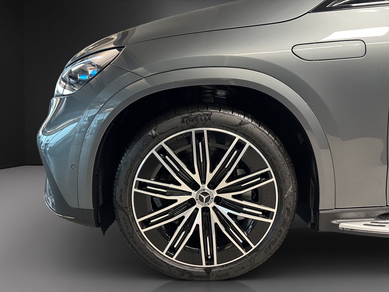 MERCEDES-BENZ EQE SUV 350 4 M Ecellence AMG Line-image-7