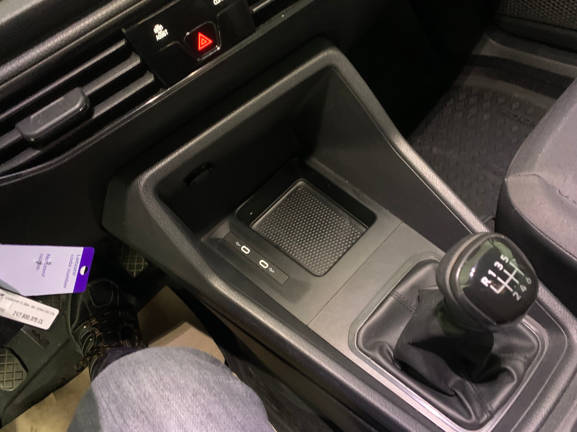 VW Caddy Cargo 2.0TDI Maxi MIT NAVIGATION UND KLIMA-image-13