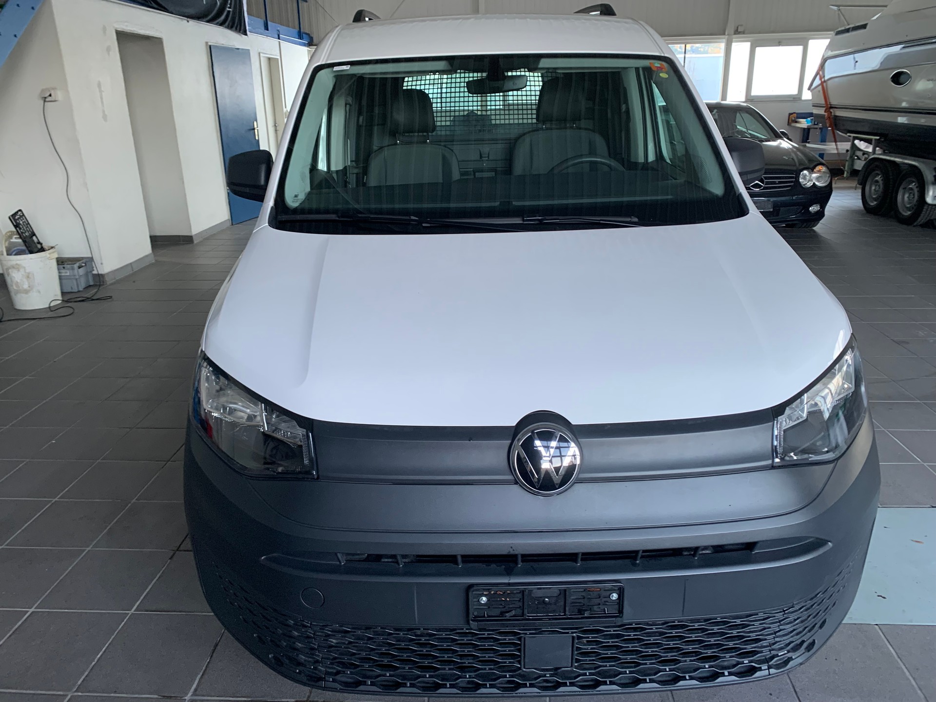 VW Caddy Cargo 2.0TDI Maxi MIT NAVIGATION UND KLIMA-image-3