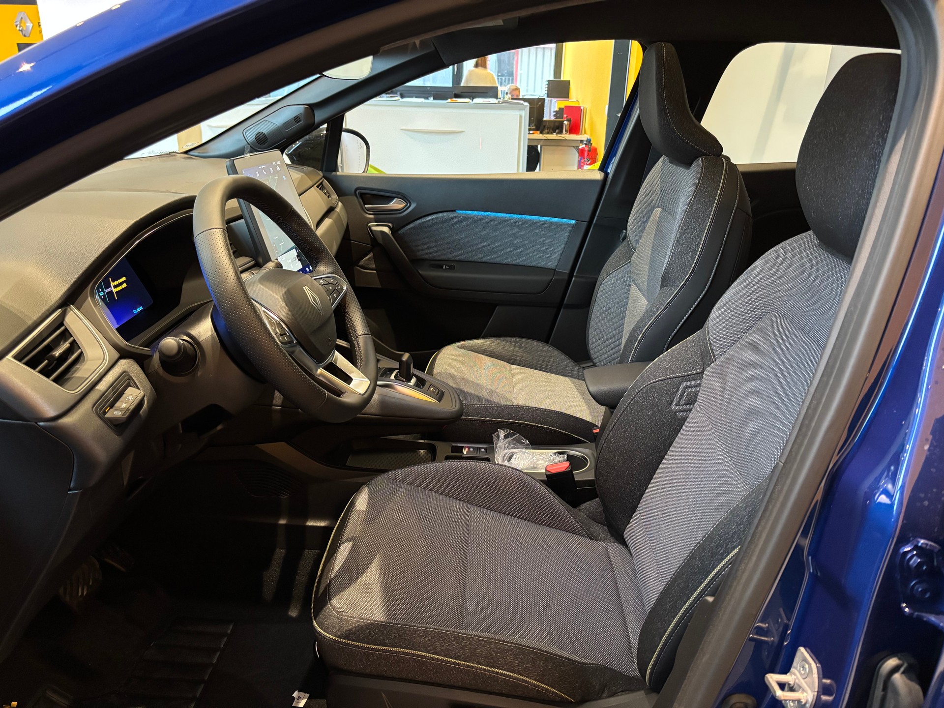 RENAULT Symbioz 1.8 E-Tech Techno-image-8