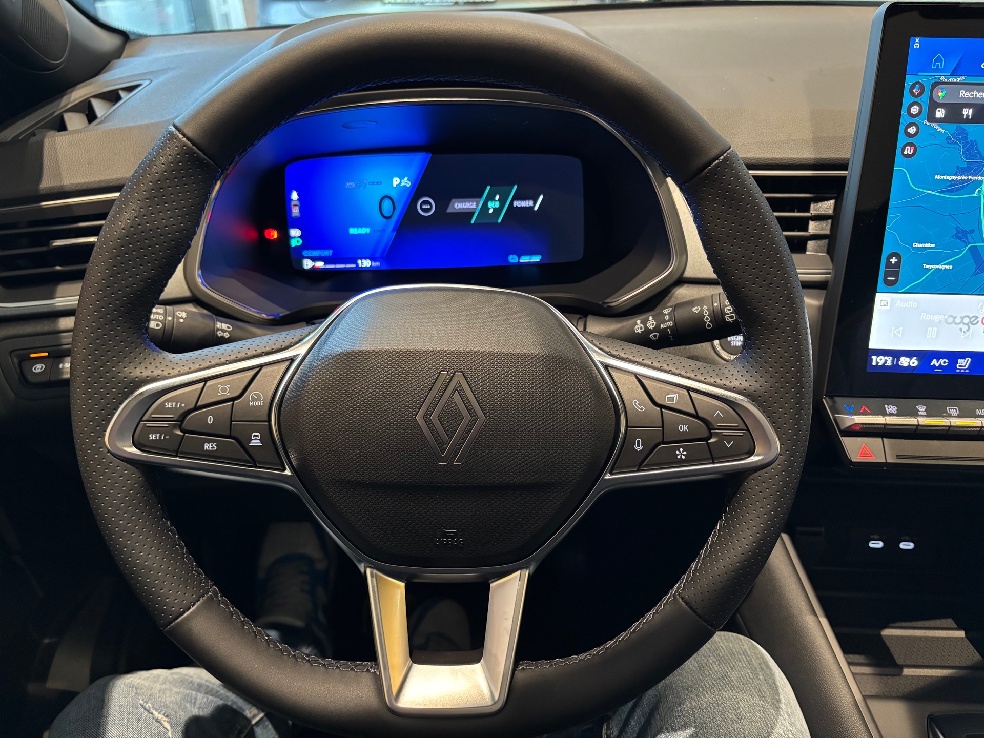 RENAULT Symbioz 1.8 E-Tech Techno-image-11