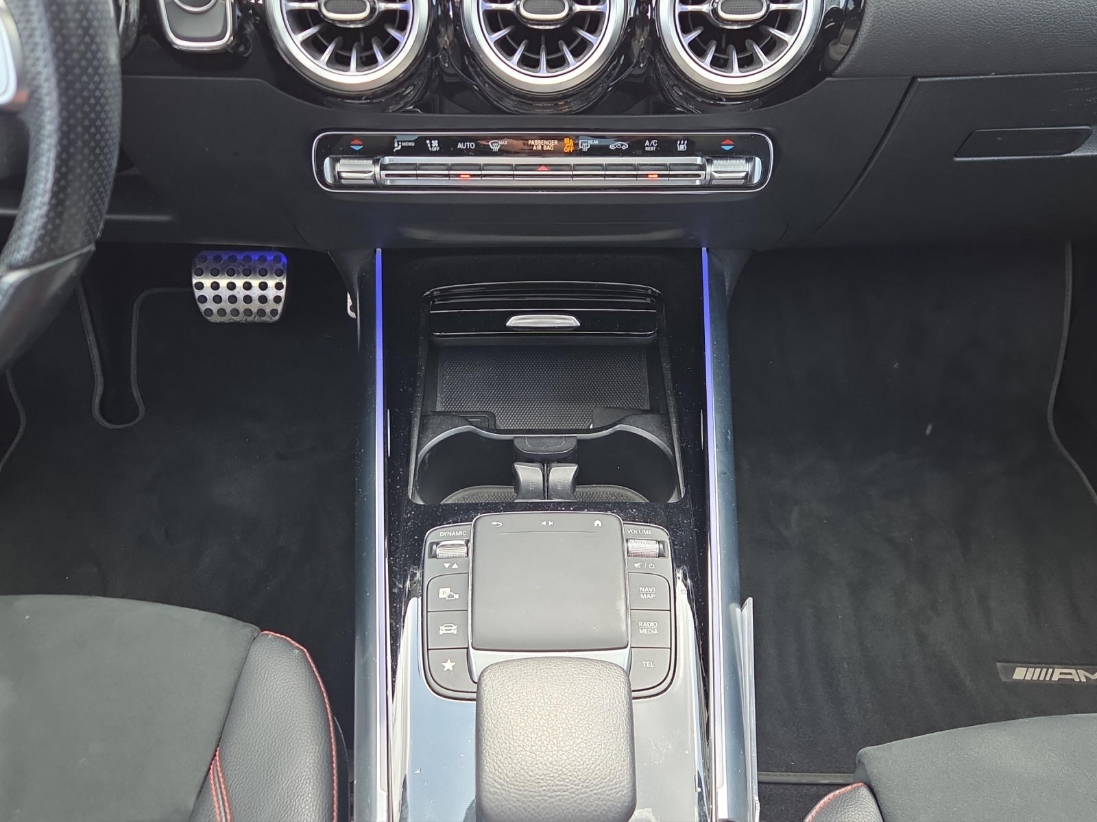 Image MERCEDES-BENZ B-250 B 250 e AMG Line