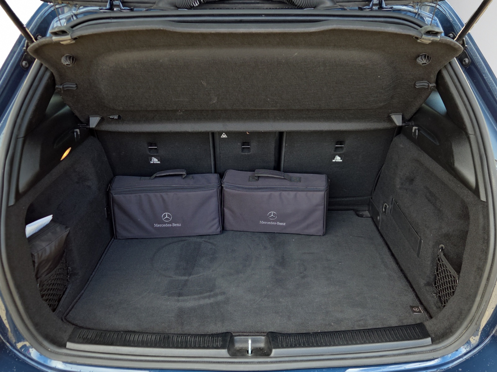 Image MERCEDES-BENZ B-250 B 250 e AMG Line