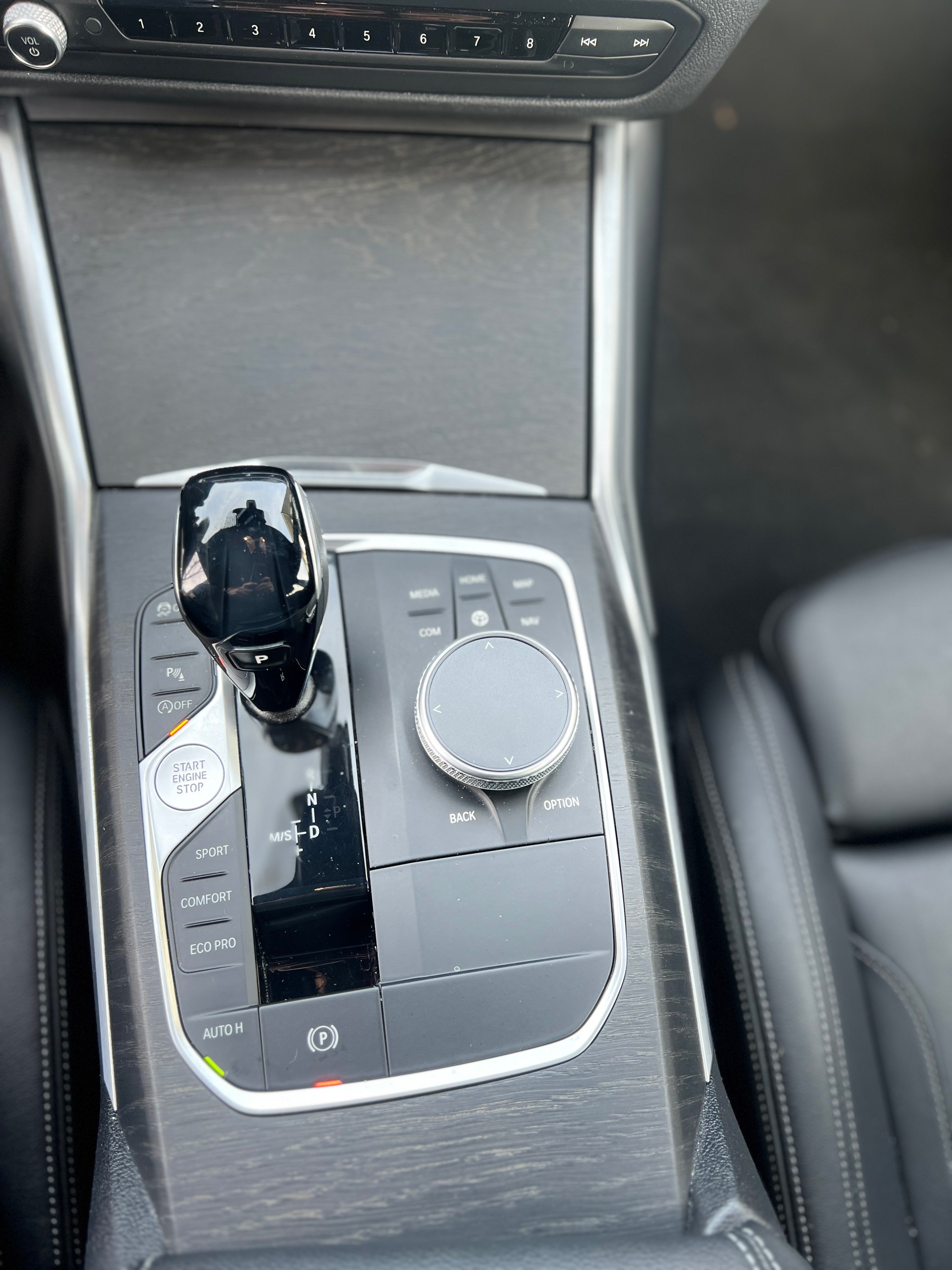 BMW 320d xDrive Touring M Sport Steptronic-image-9