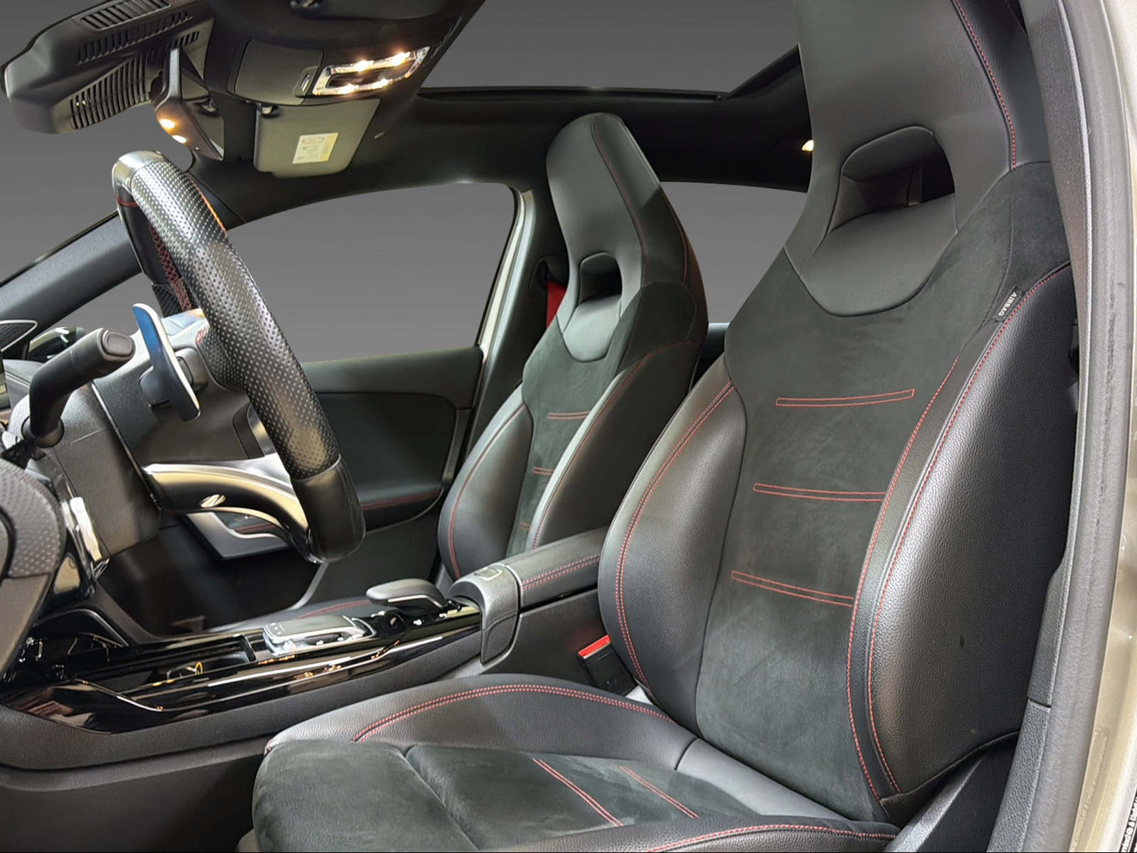 MERCEDES-BENZ A 35 4Matic-image-7