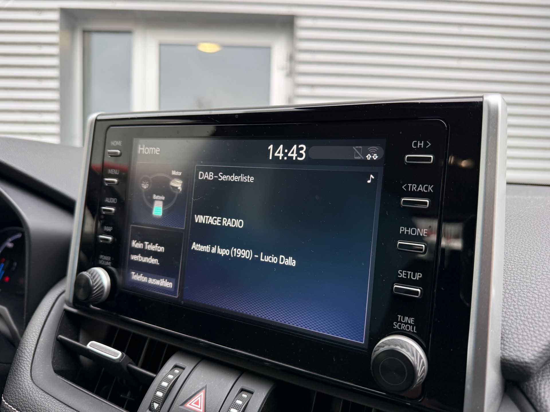 TOYOTA RAV-4 2.5 HSD Comfort e-CVT 4WD-image-5