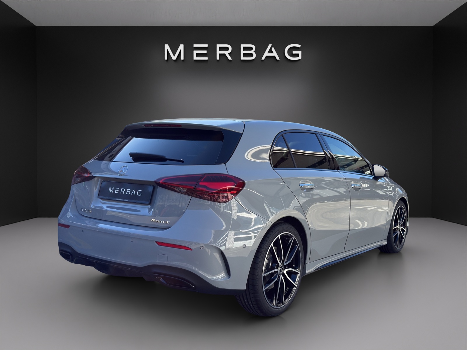 MERCEDES-BENZ A 220 4Matic 8G-DCT-image-4