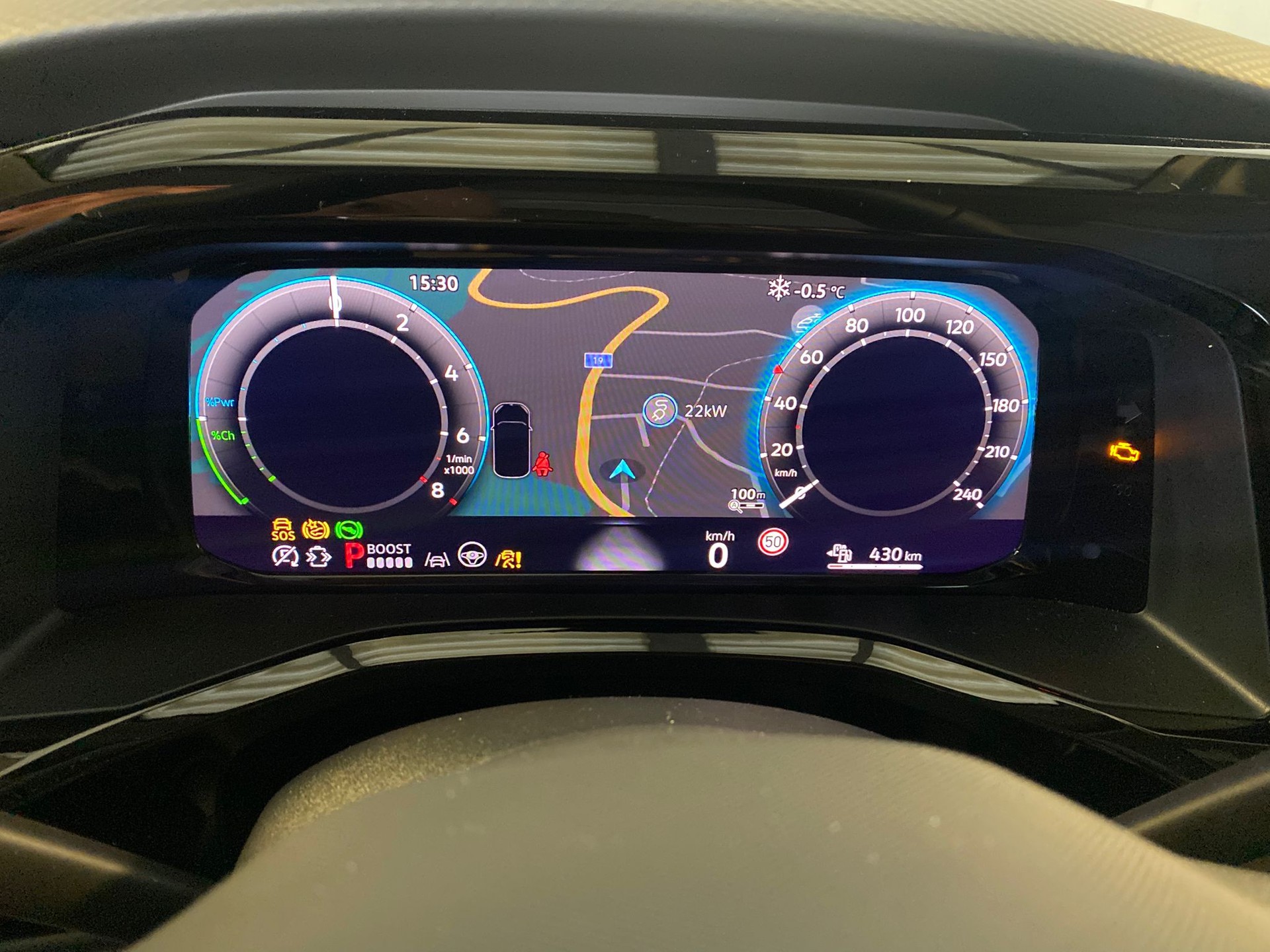 VW Multivan 1.5 eHybrid Life Lang DSG-image-6