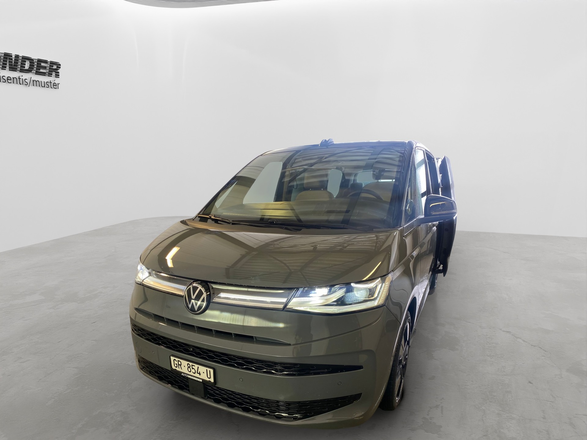 VW Multivan 1.5 eHybrid Life Lang DSG-image-2