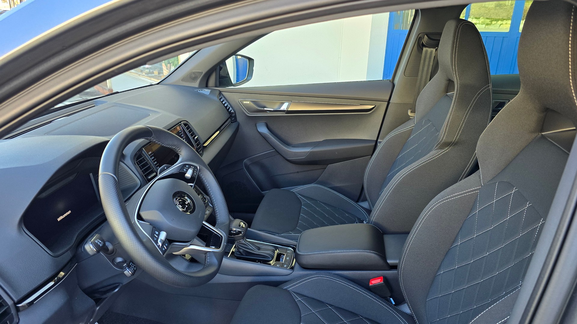 SKODA Karoq 2.0 TSI SportLine 4x4 DSG-image-11
