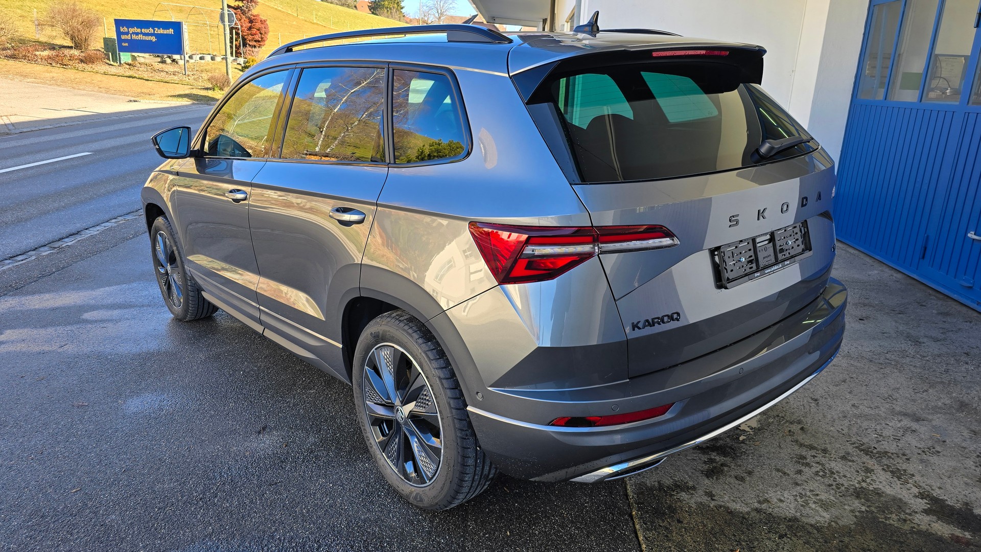 SKODA Karoq 2.0 TSI SportLine 4x4 DSG-image-6