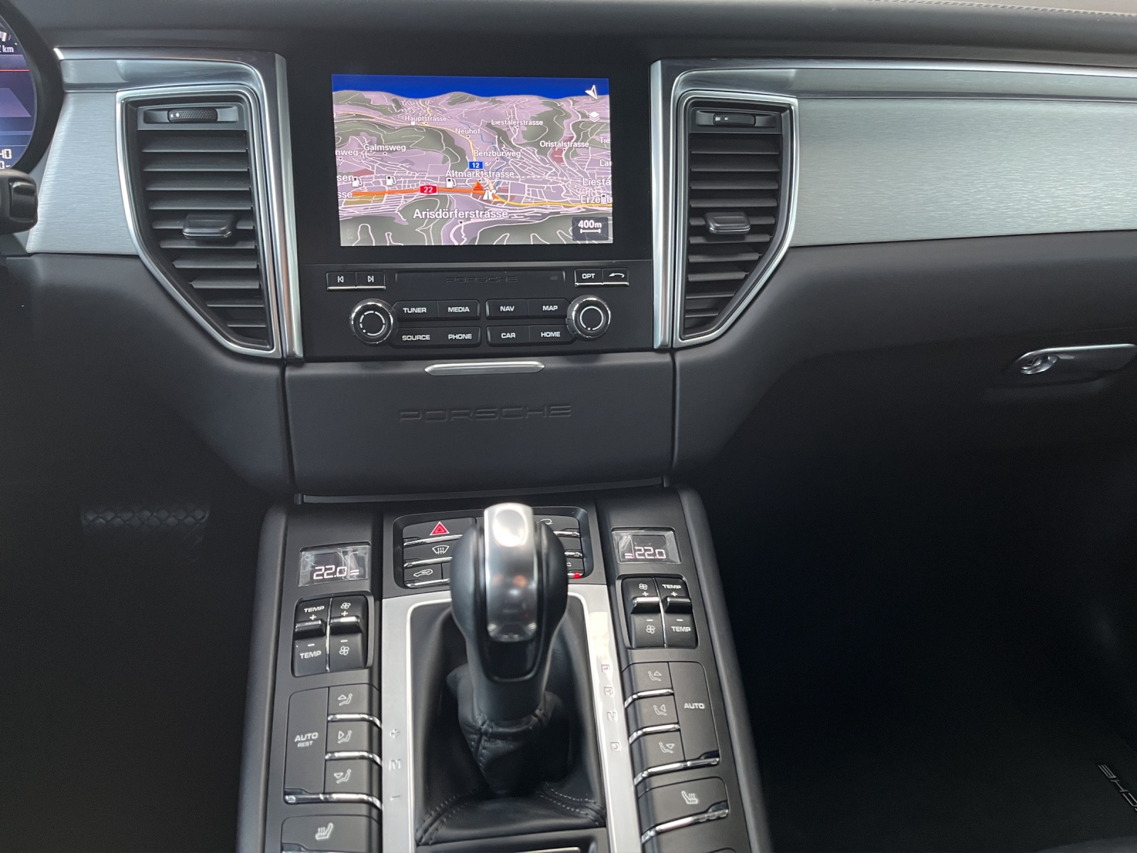 PORSCHE Macan Turbo PDK-image-11