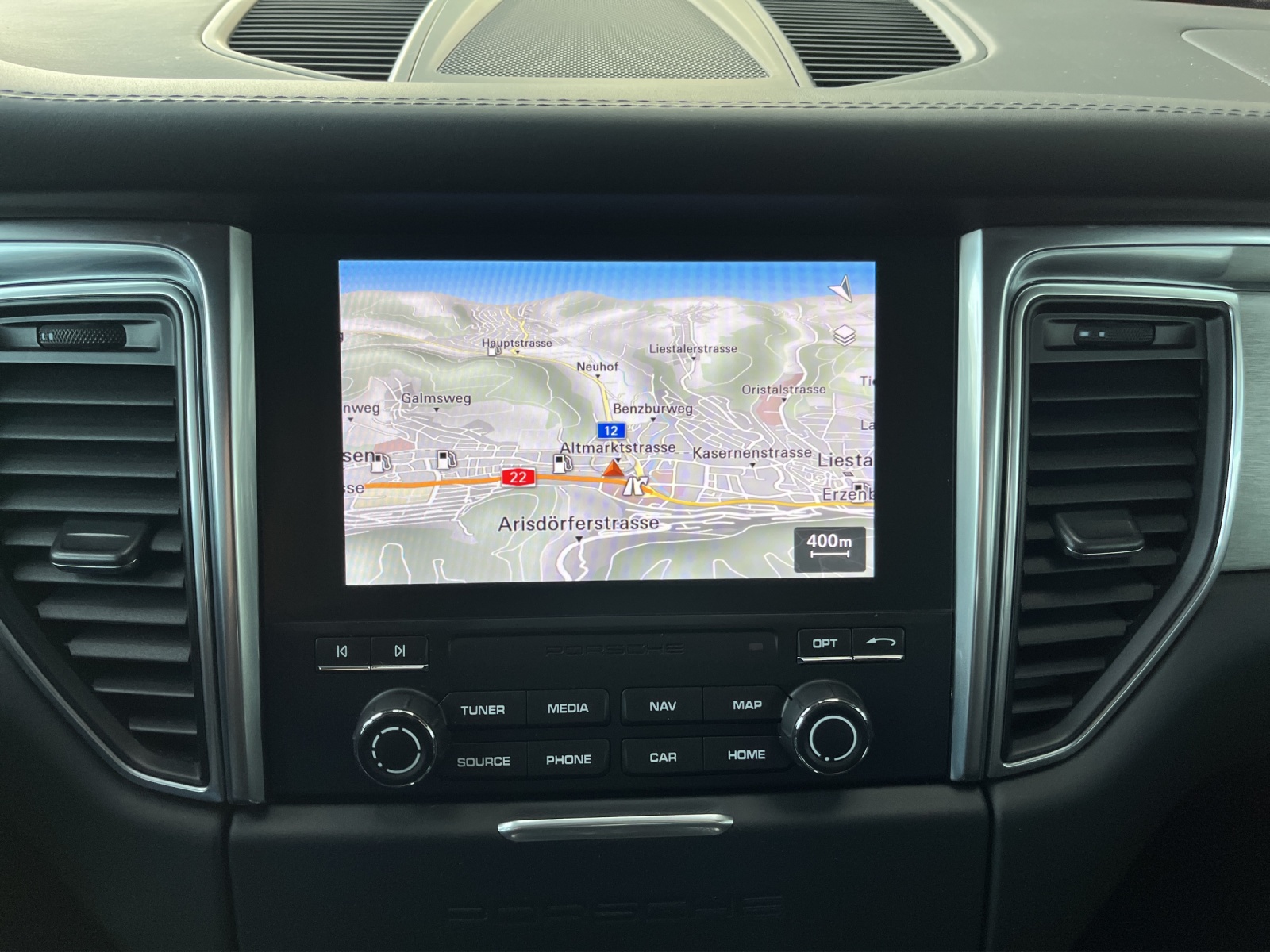 PORSCHE Macan Turbo PDK-image-10