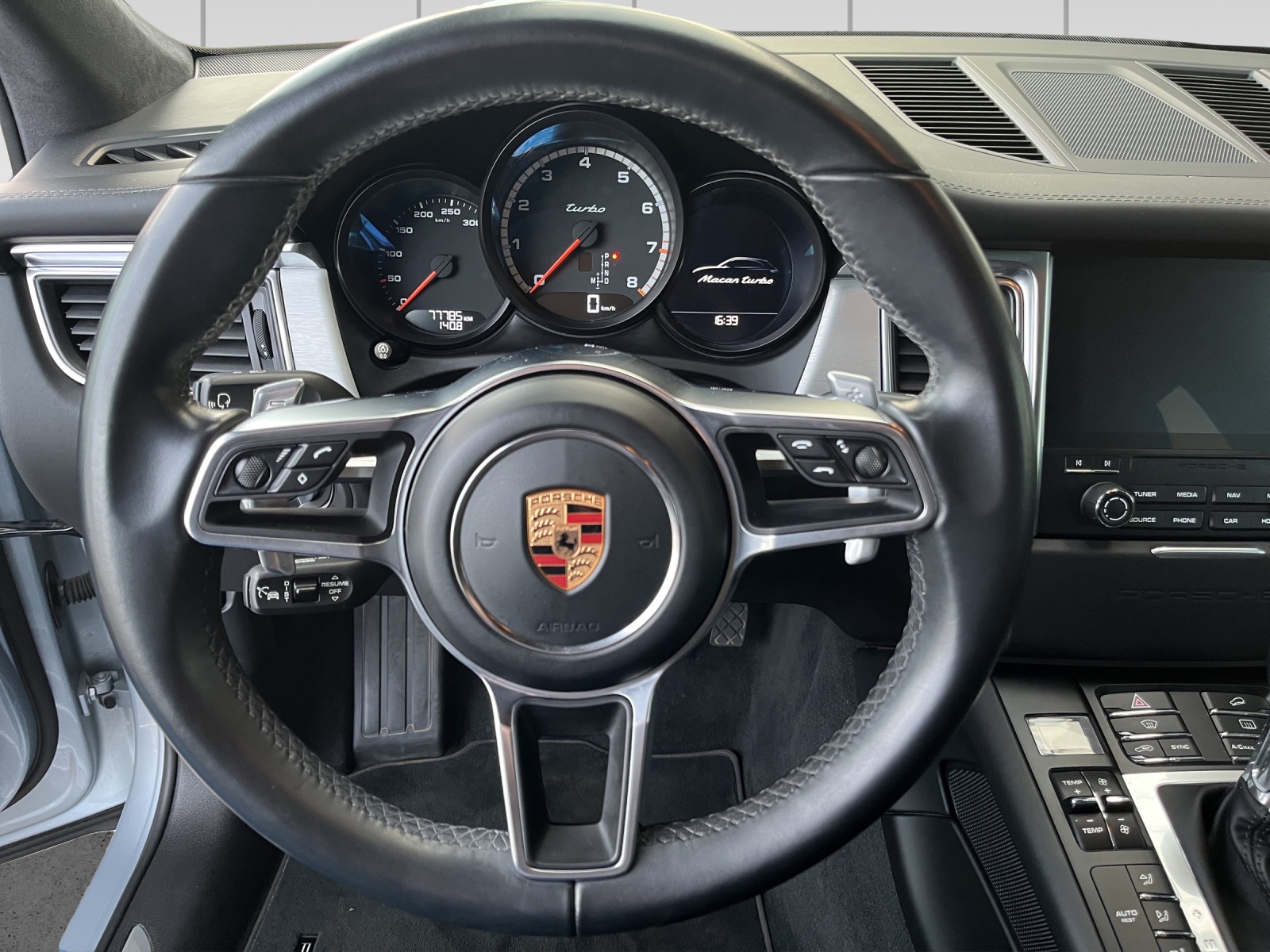 PORSCHE Macan Turbo PDK-image-9
