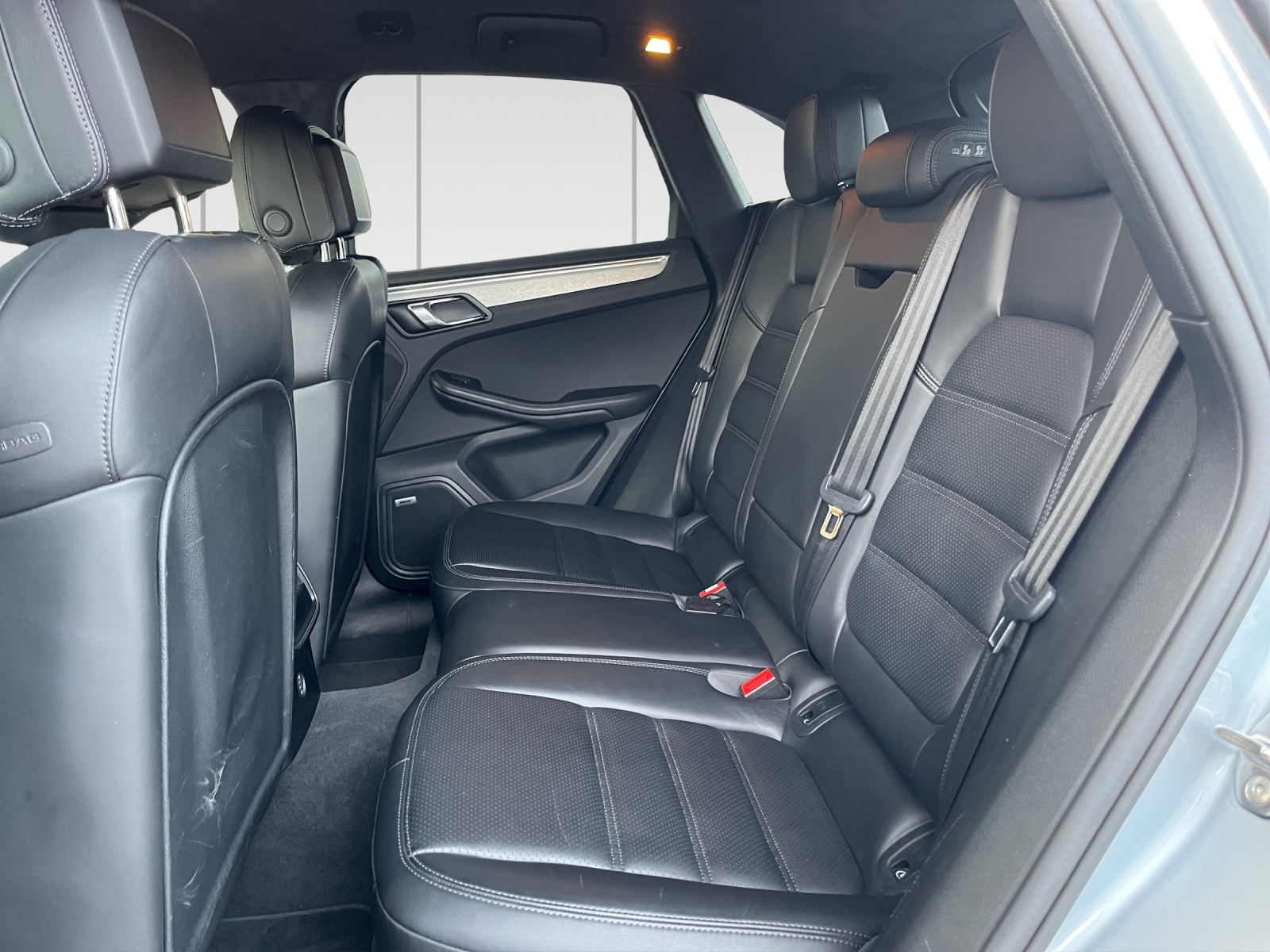 PORSCHE Macan Turbo PDK-image-7