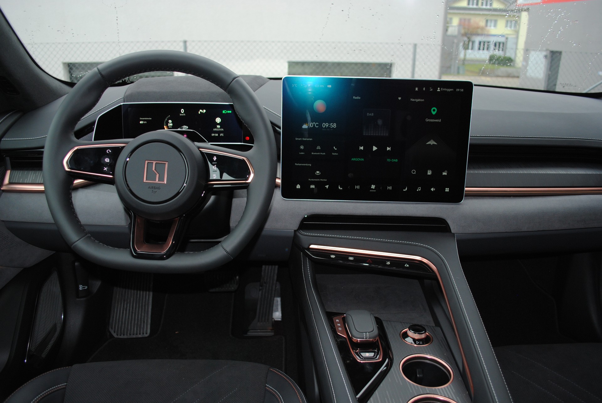 ZEEKR 001 96kWh Performace AWD-image-12