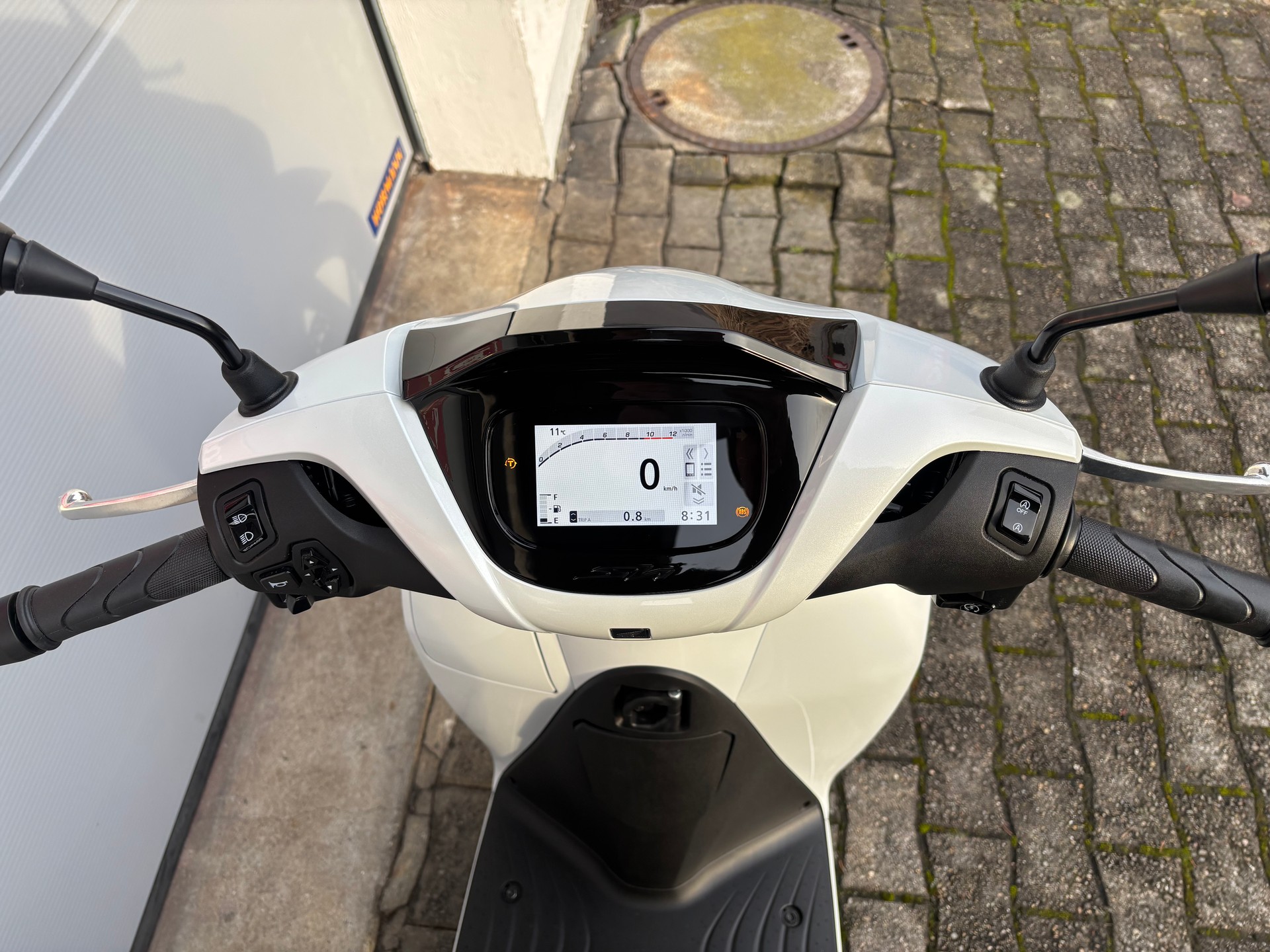 HONDA SH 125 +-showroom-element-3