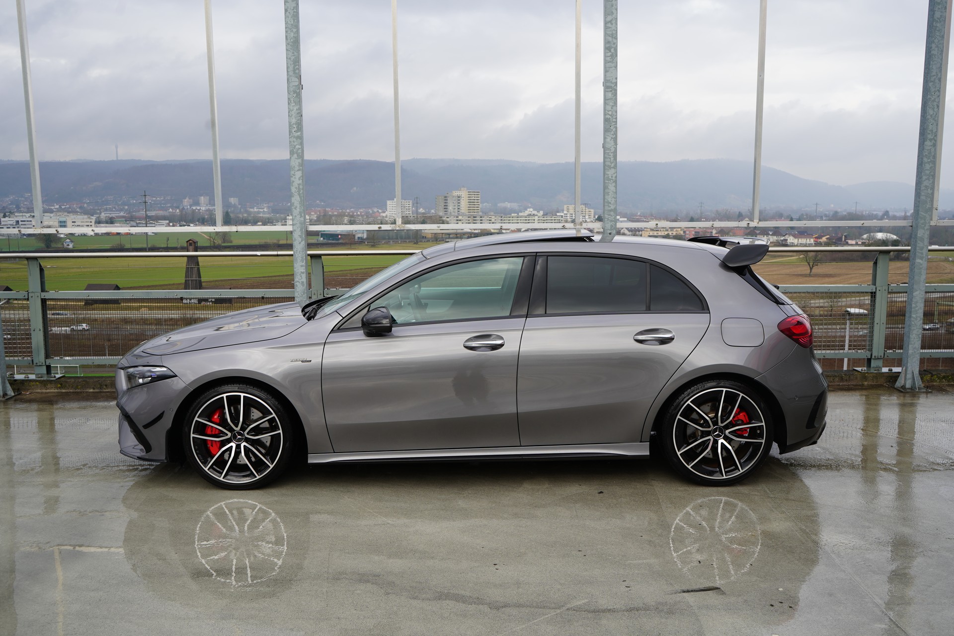 MERCEDES-BENZ AMG 35 4MATIC BLACK ll AERODYNAMIK 8G-DCT l 306 PS-image-5