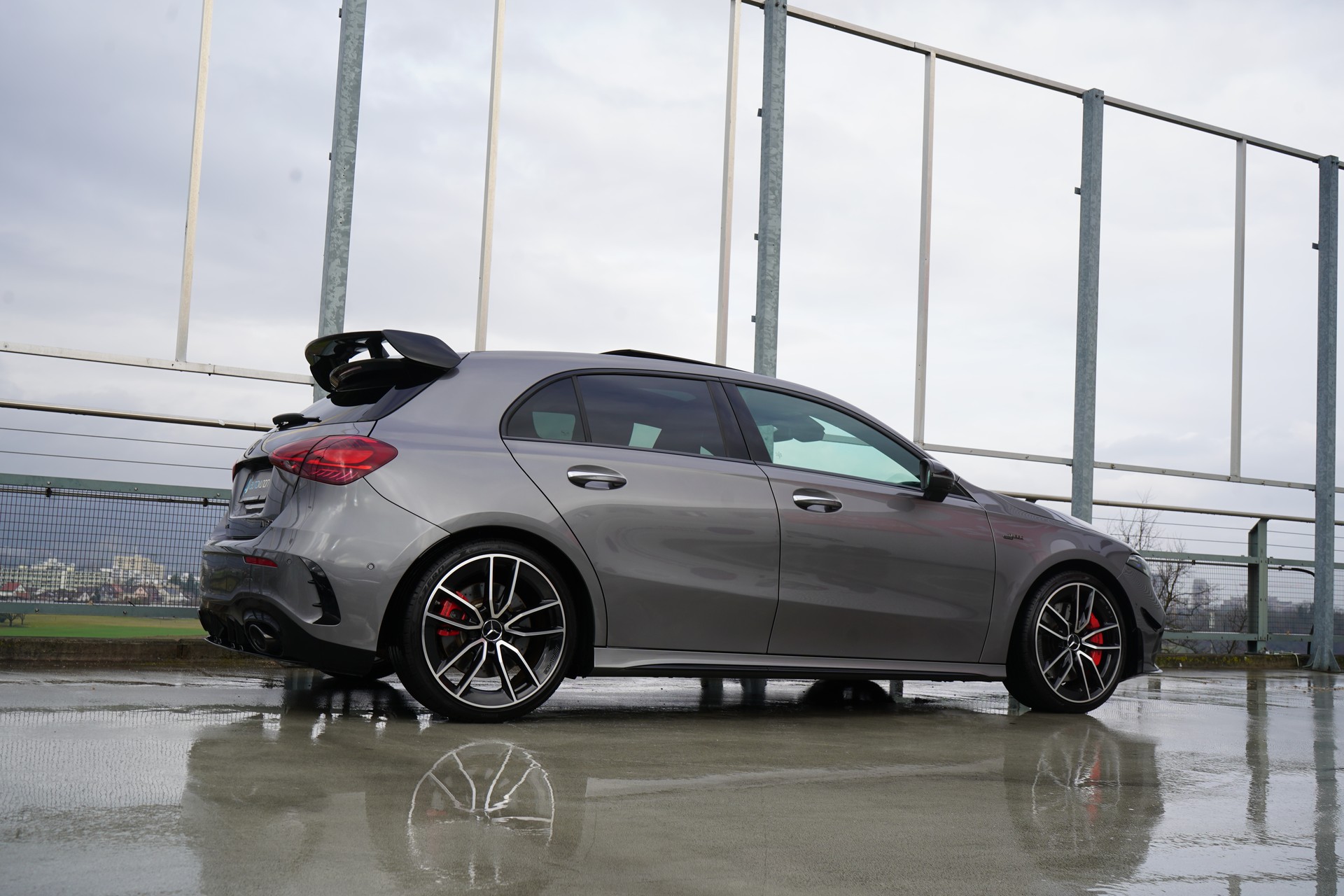 MERCEDES-BENZ AMG 35 4MATIC BLACK ll AERODYNAMIK 8G-DCT l 306 PS-image-9