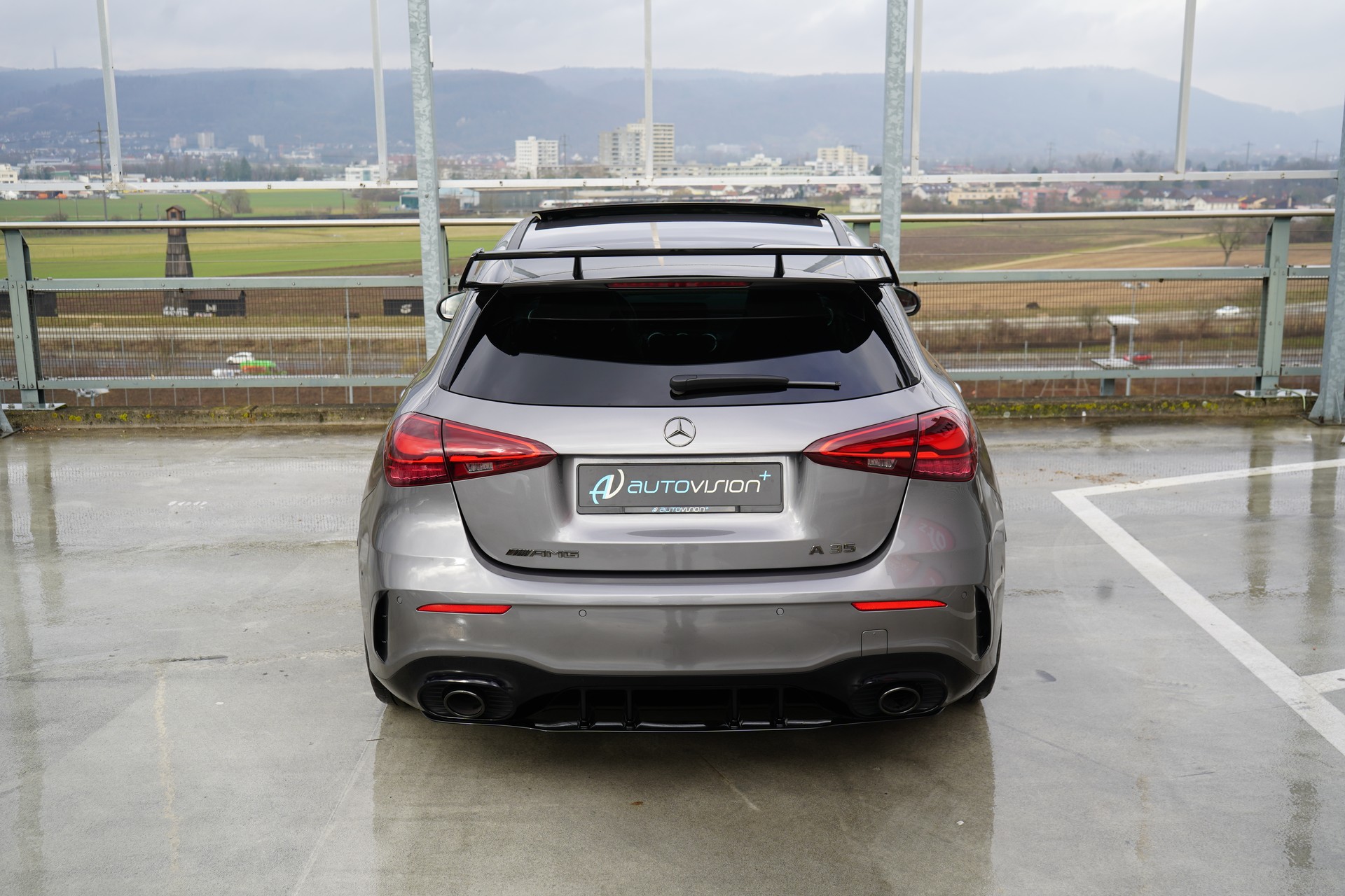MERCEDES-BENZ AMG 35 4MATIC BLACK ll AERODYNAMIK 8G-DCT l 306 PS-image-16
