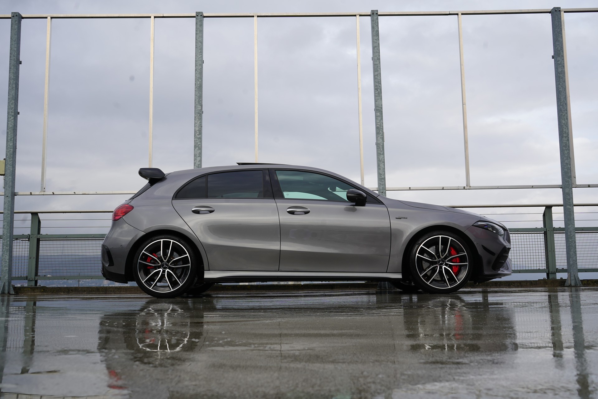 MERCEDES-BENZ AMG 35 4MATIC BLACK ll AERODYNAMIK 8G-DCT l 306 PS