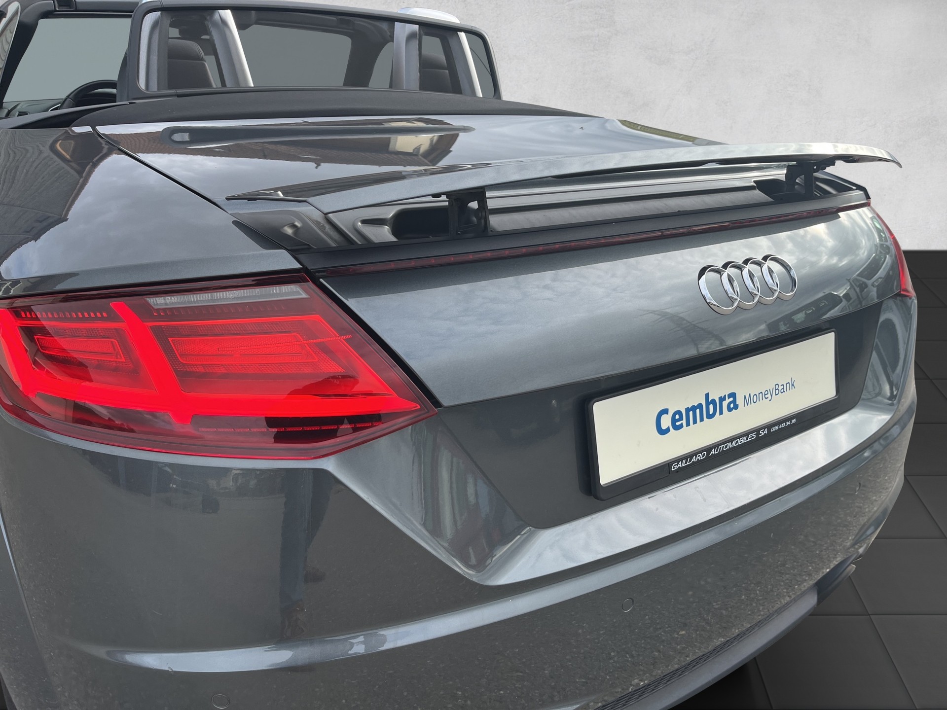 AUDI TT Roadster 2.0 TFSI quattro S-tronic-image-12