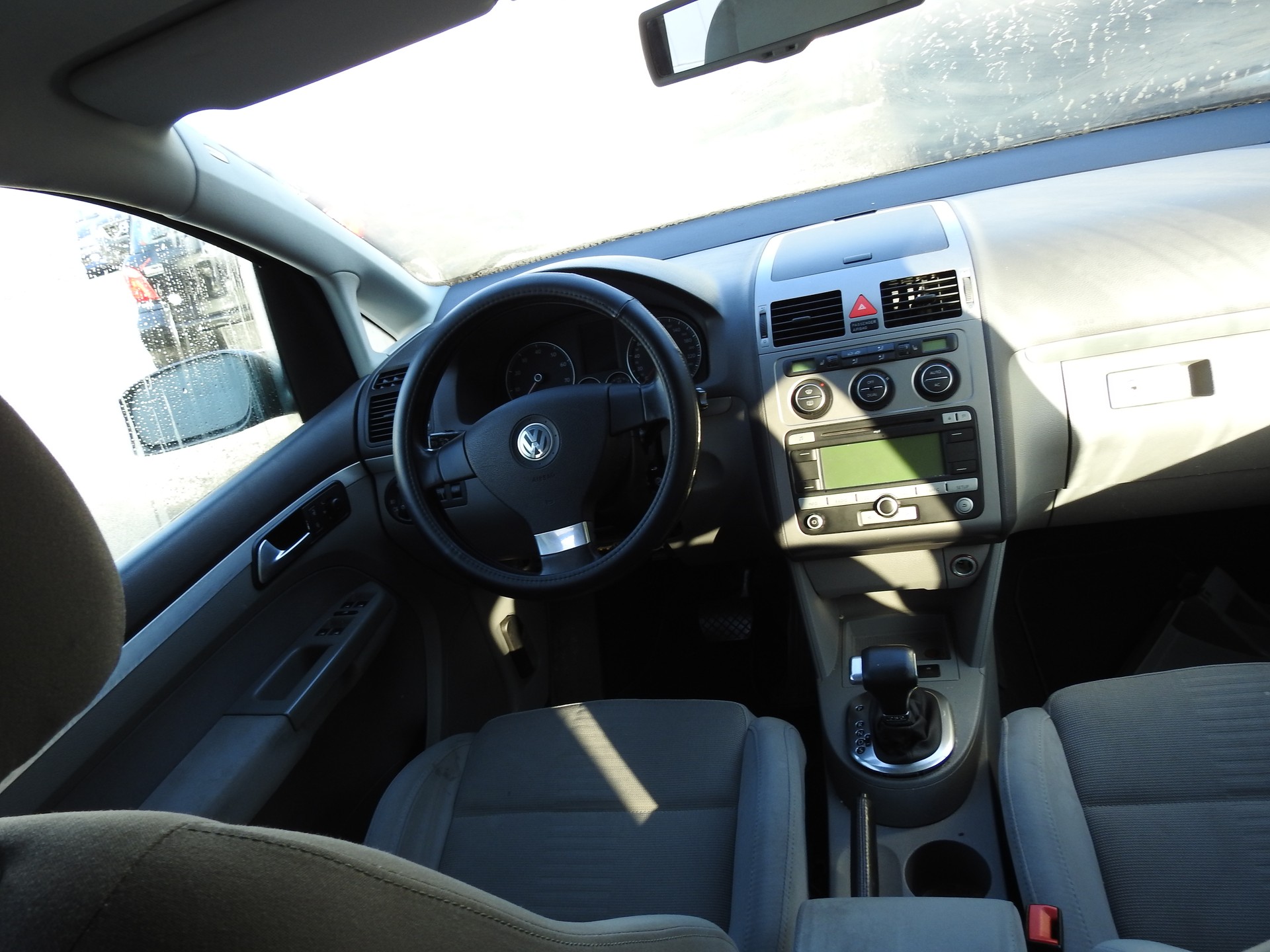 VW Touran 1.4 TSI Conceptline-image-16