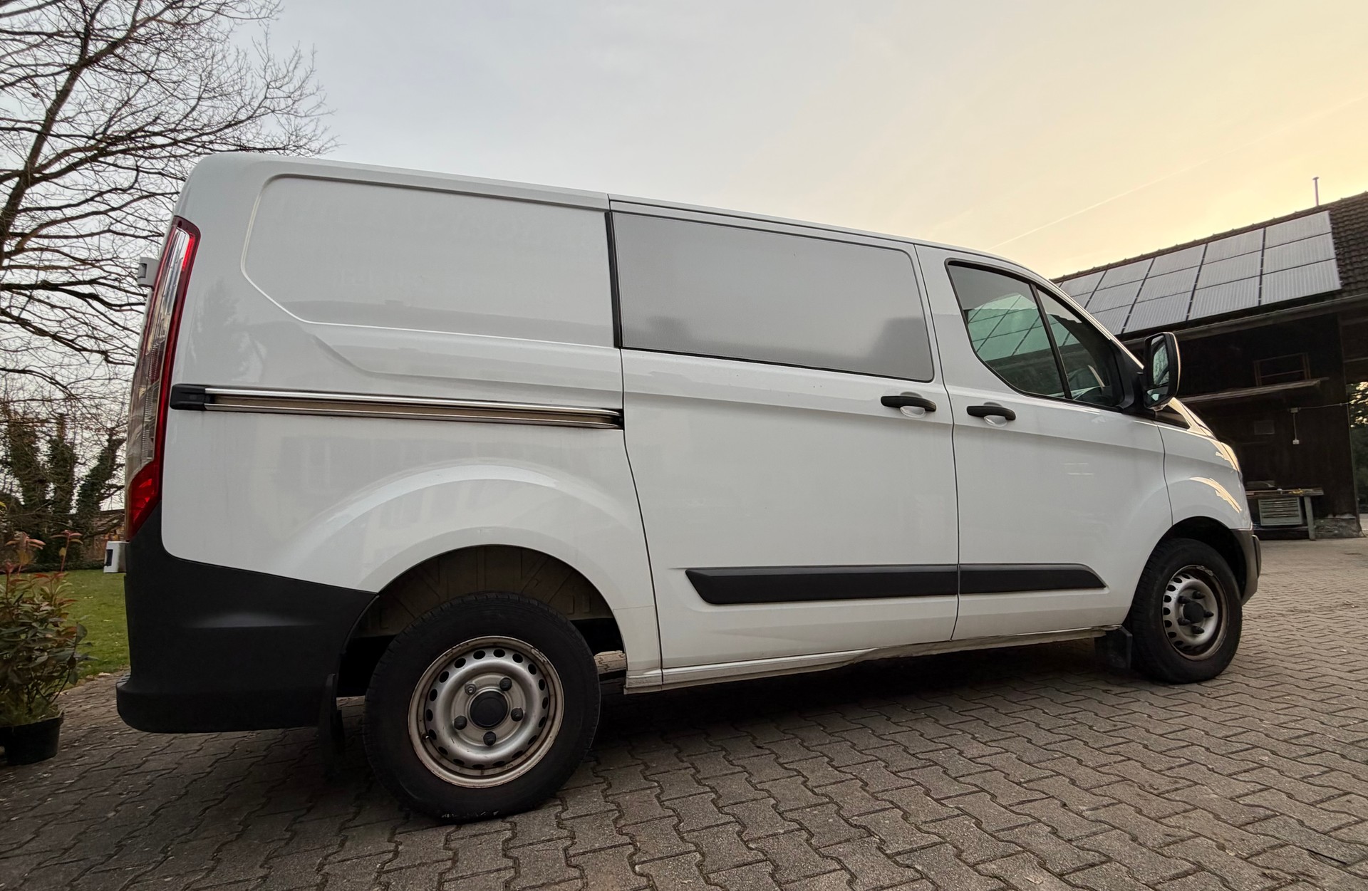 FORD Transit Custom Van 270 L1H1 Ambiente-image-5