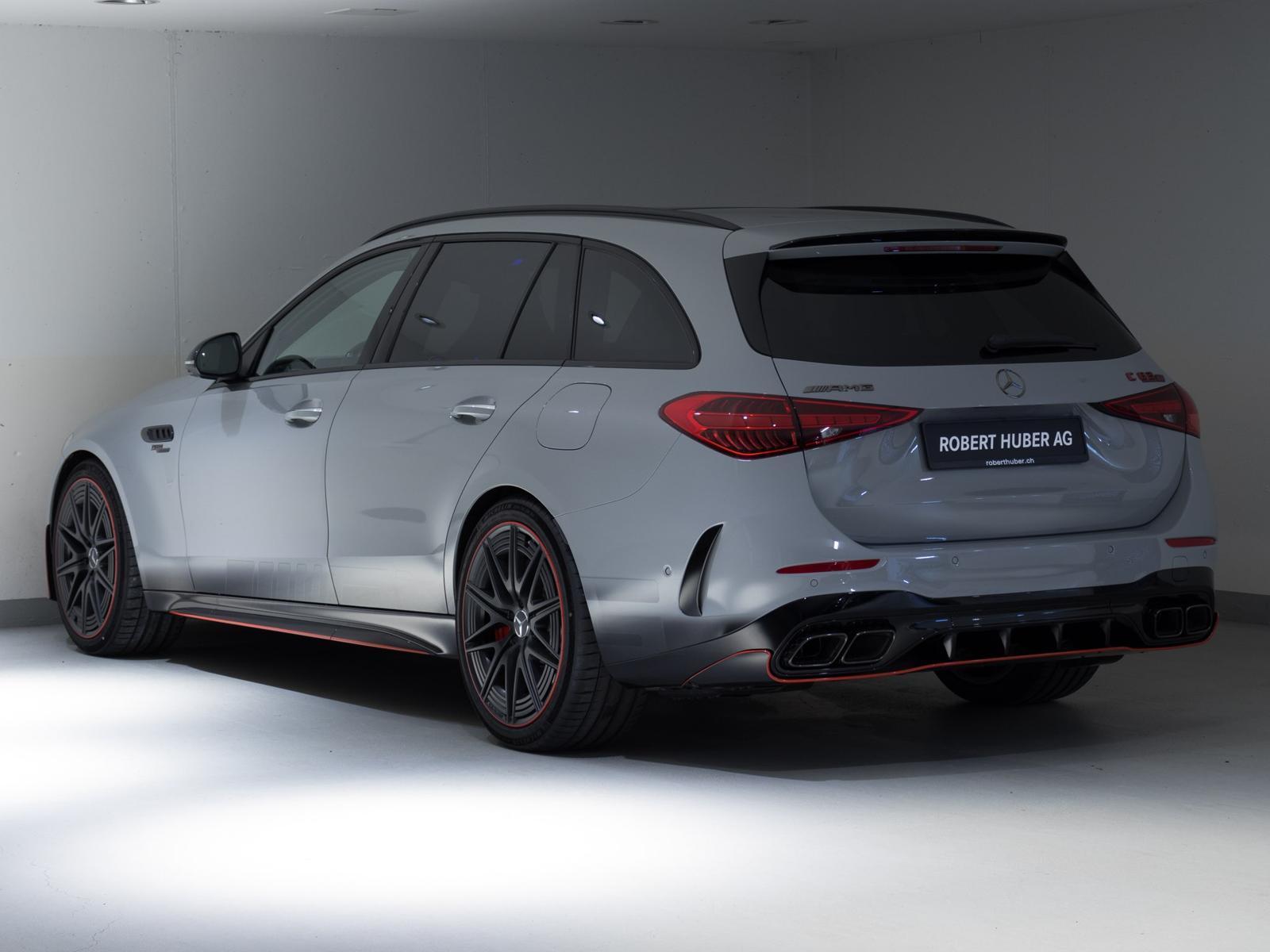 MERCEDES-BENZ C 63 AMG S E Performance 4MATIC T-Modell "Executive Edition"-image-3