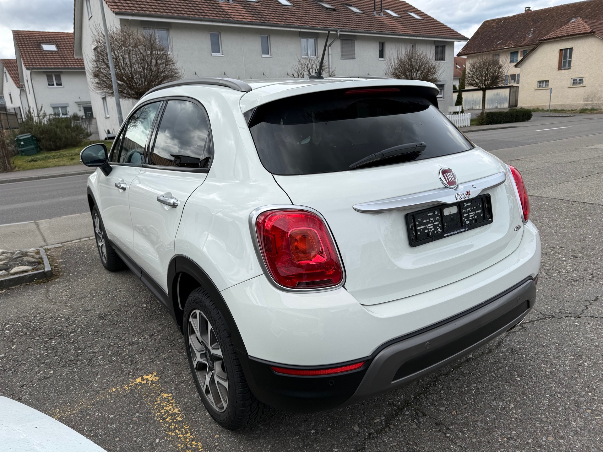 FIAT 500X 2.0 MJ Cross 4x4 Automatic-showroom-element-3