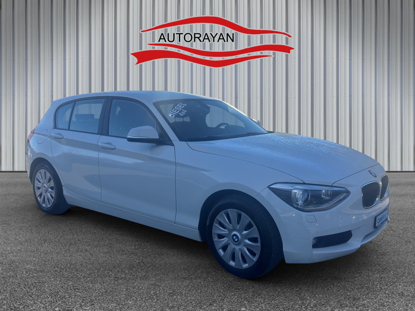 BMW 120d xDrive-image-2