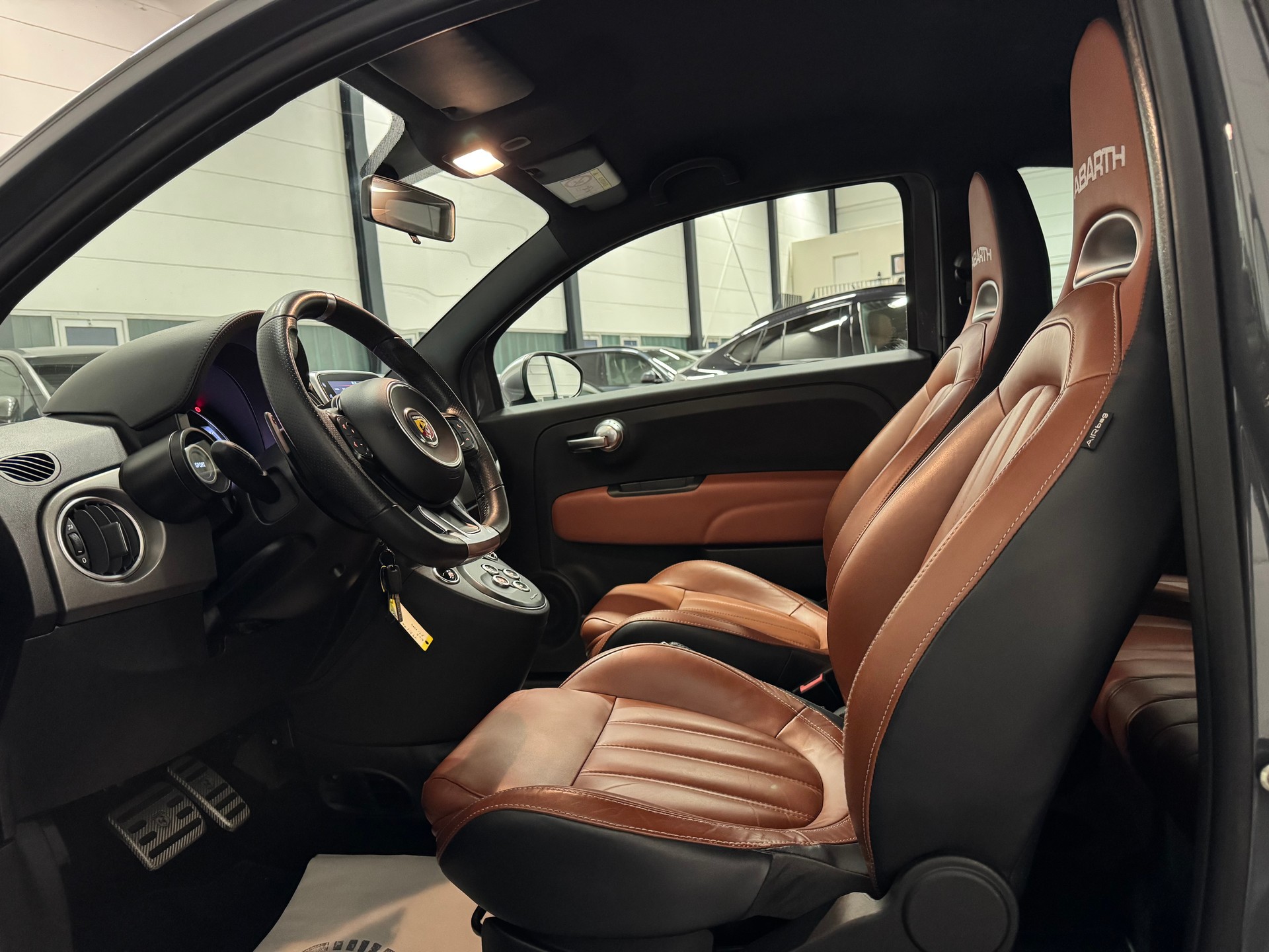FIAT 595 1.4 16V Turbo Abarth Turismo Dualogic-image-17