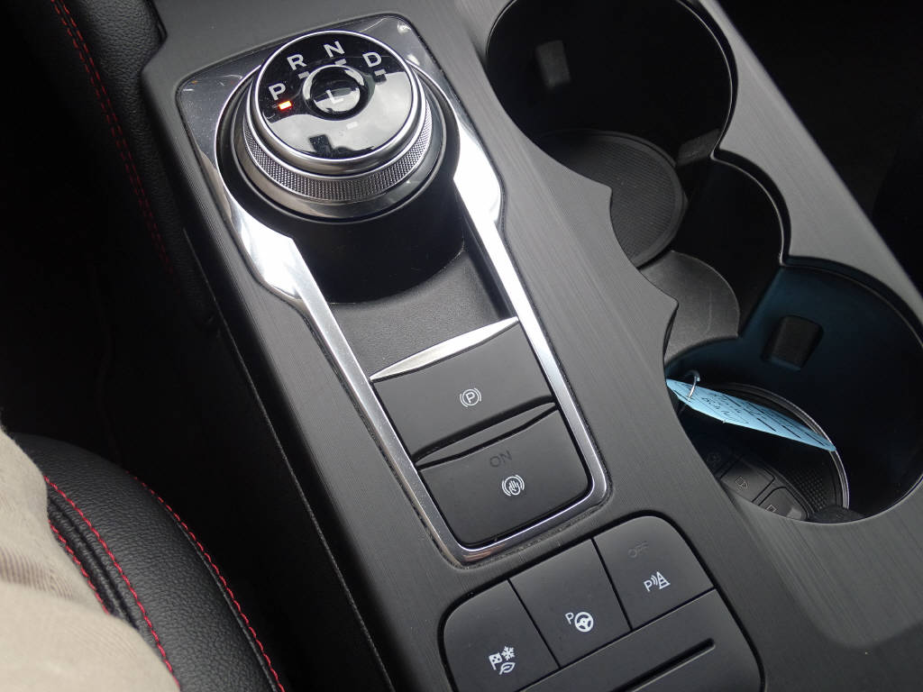 FORD Kuga 2.5 Hybrid ST-Line X 4x4-image-14
