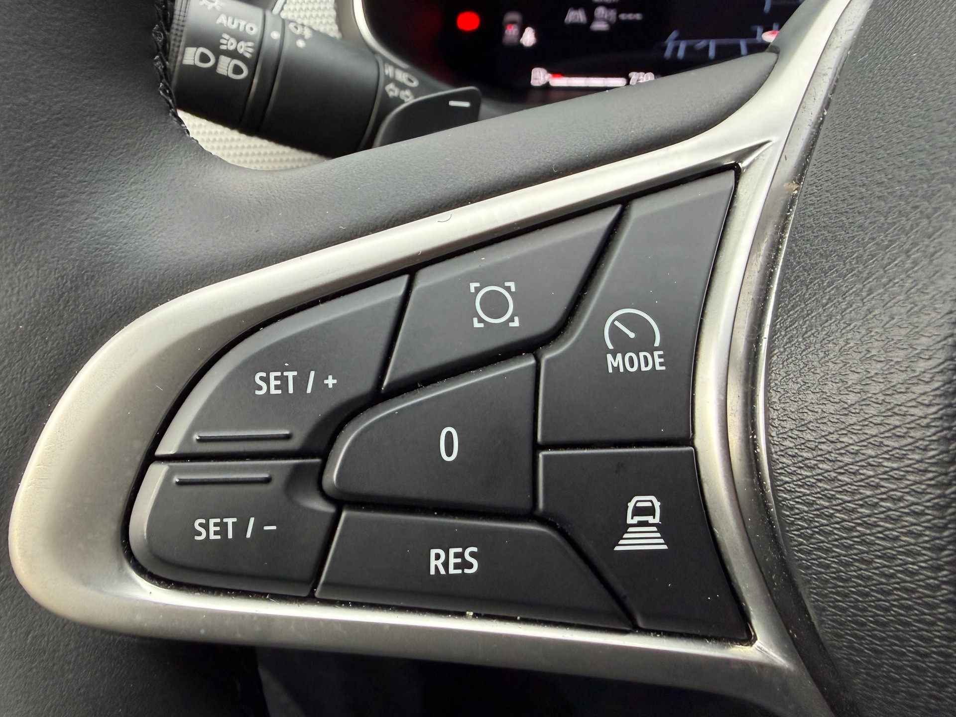 RENAULT Arkana 1.3 TCe techno EDC-image-12