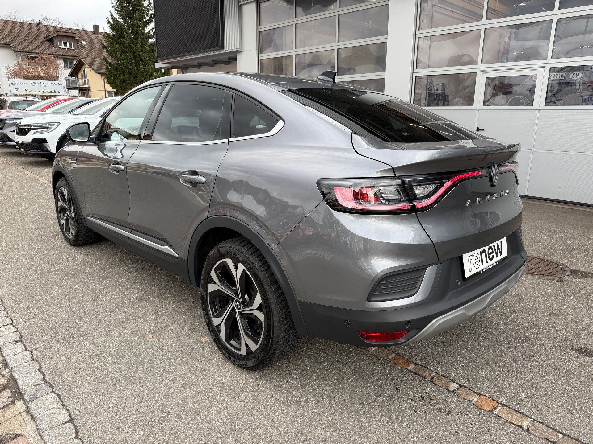 RENAULT Arkana 1.3 TCe techno EDC-showroom-element-1
