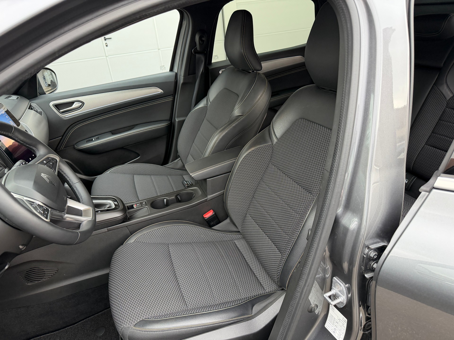 RENAULT Arkana 1.3 TCe techno EDC-image-5