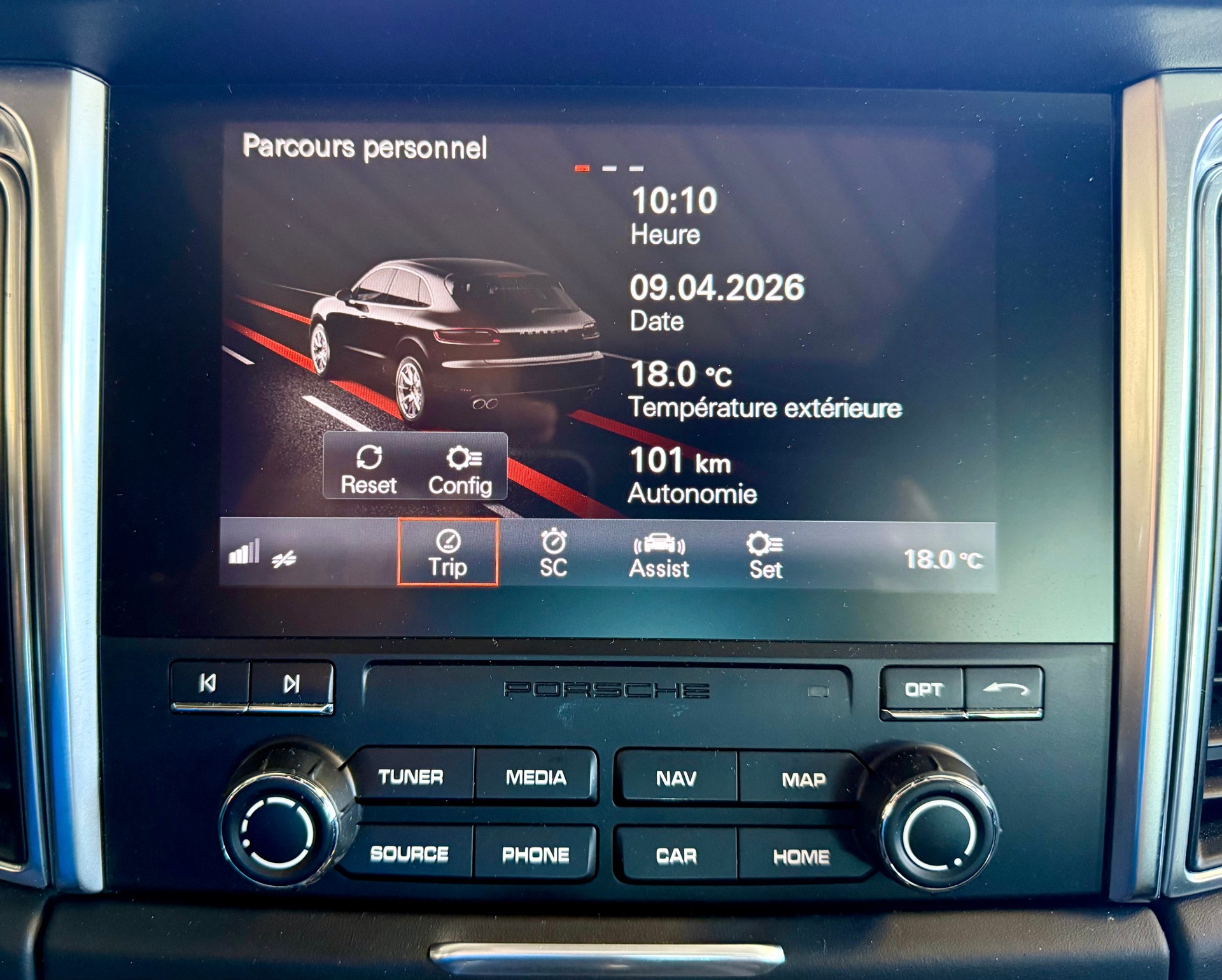 PORSCHE Macan Turbo Performance PDK-image-22