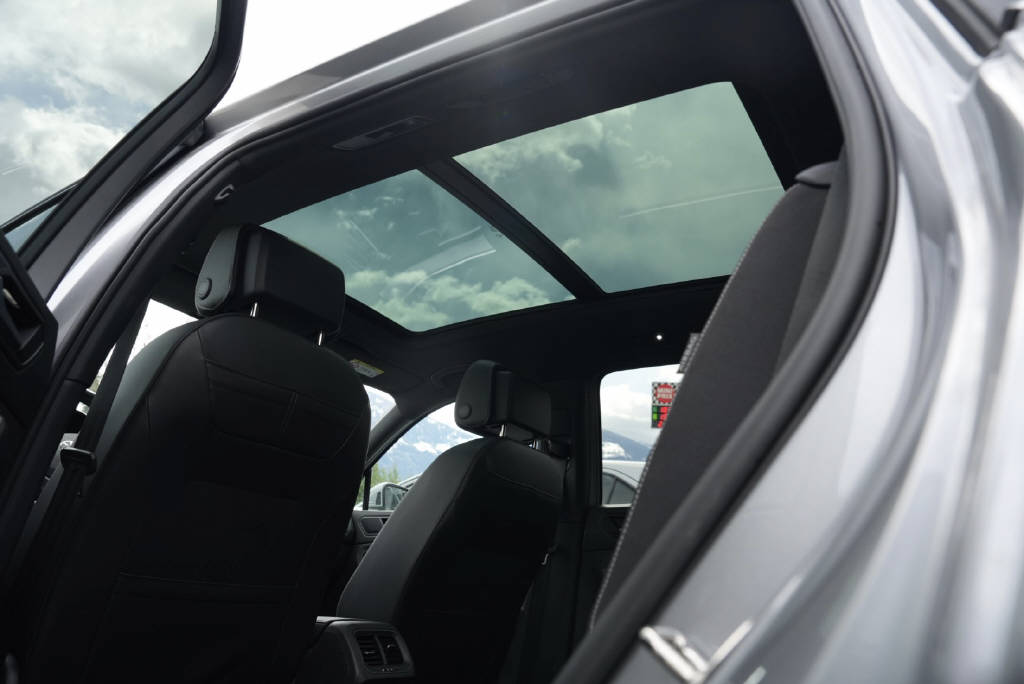 VW Tiguan Allspace 2.0 TSI R-Line DSG-image-17