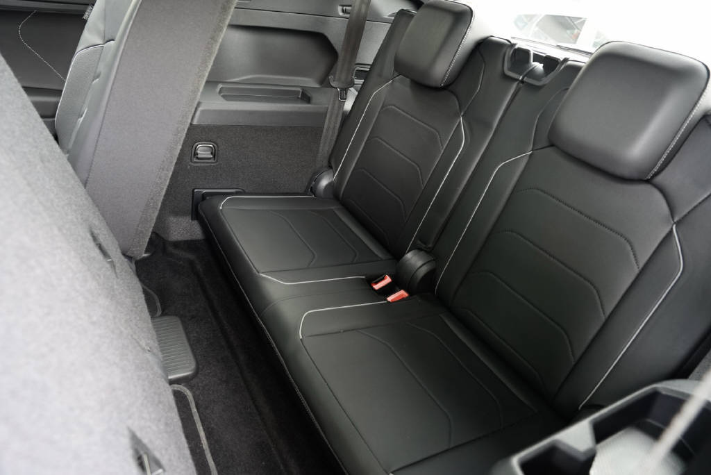 VW Tiguan Allspace 2.0 TSI R-Line DSG-image-11